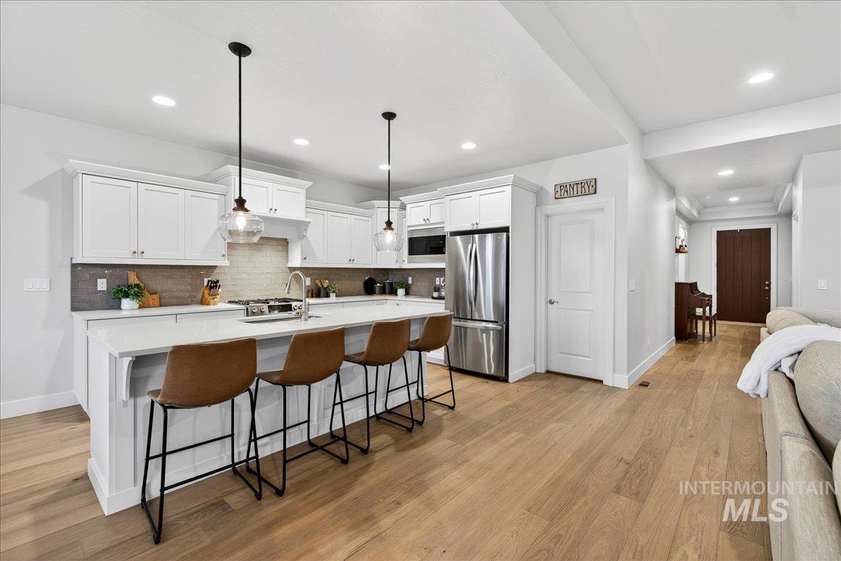 24813 Valley Run Place, Star, Idaho 83669, 3 Bedrooms, 2 Bathrooms, Residential For Sale, Price $839,000,MLS 98972379