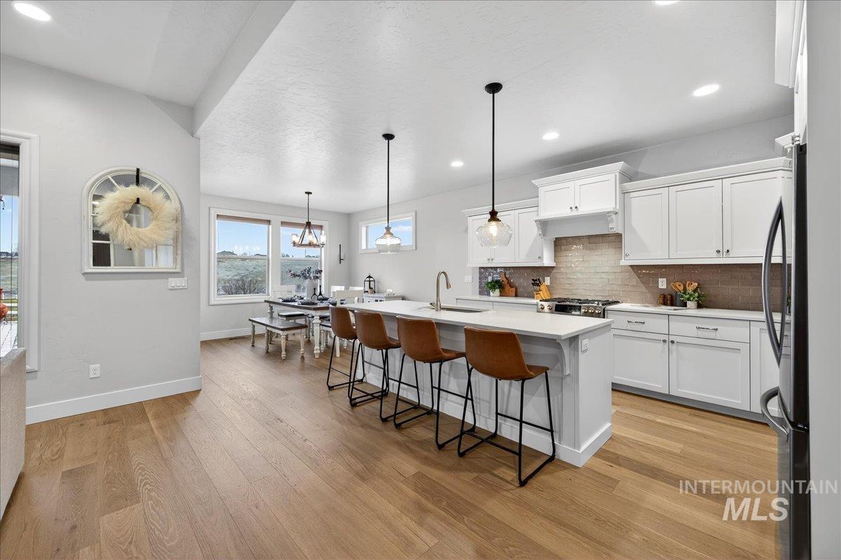 24813 Valley Run Place, Star, Idaho 83669, 3 Bedrooms, 2 Bathrooms, Residential For Sale, Price $839,000,MLS 98972379