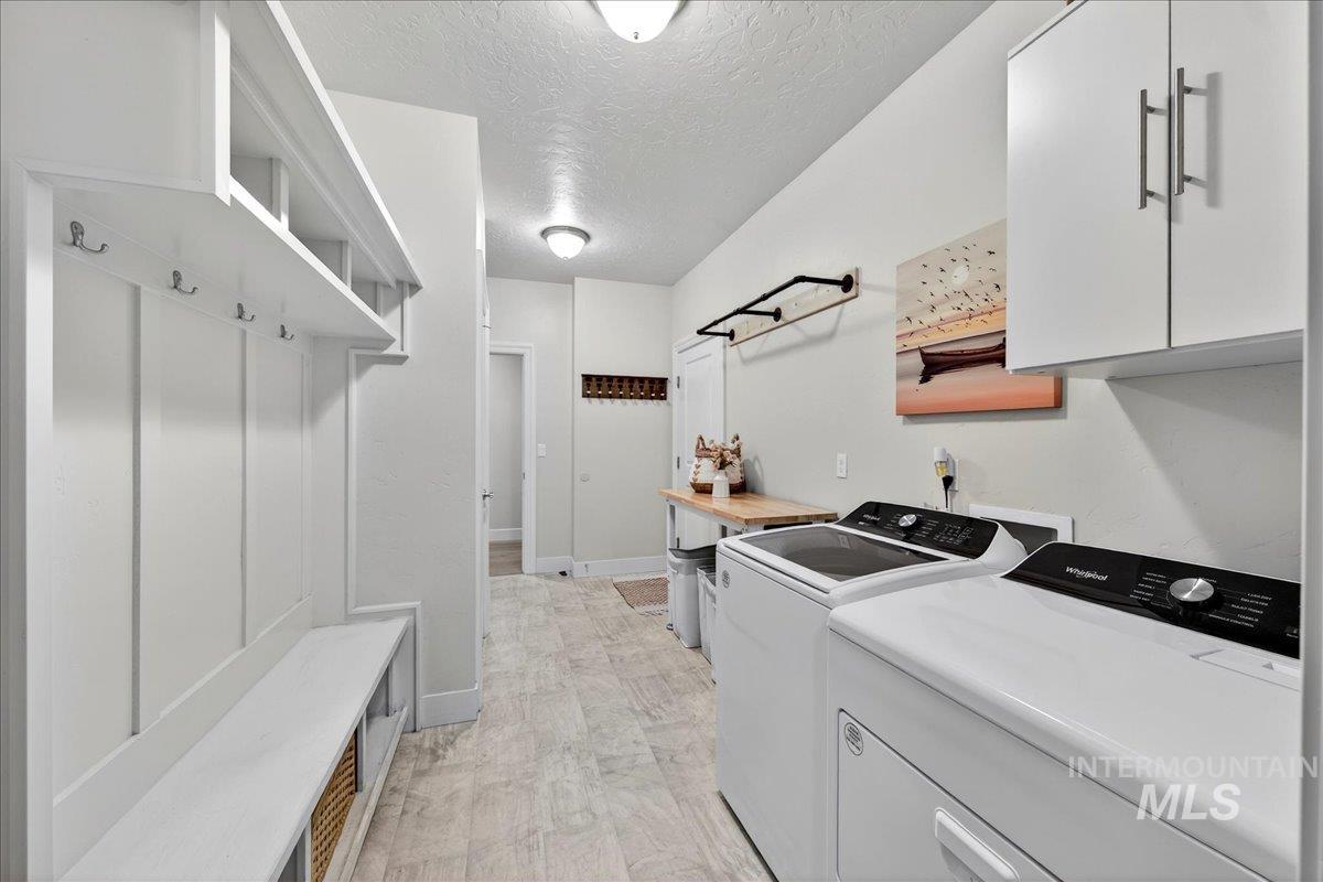 24813 Valley Run Place, Star, Idaho 83669, 3 Bedrooms, 2 Bathrooms, Residential For Sale, Price $839,000,MLS 98972379