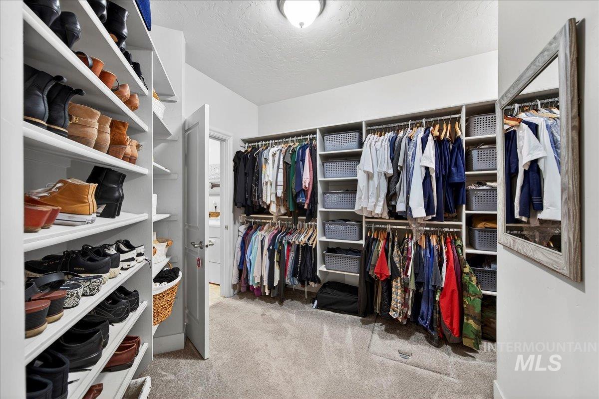 24813 Valley Run Place, Star, Idaho 83669, 3 Bedrooms, 2 Bathrooms, Residential For Sale, Price $839,000,MLS 98972379