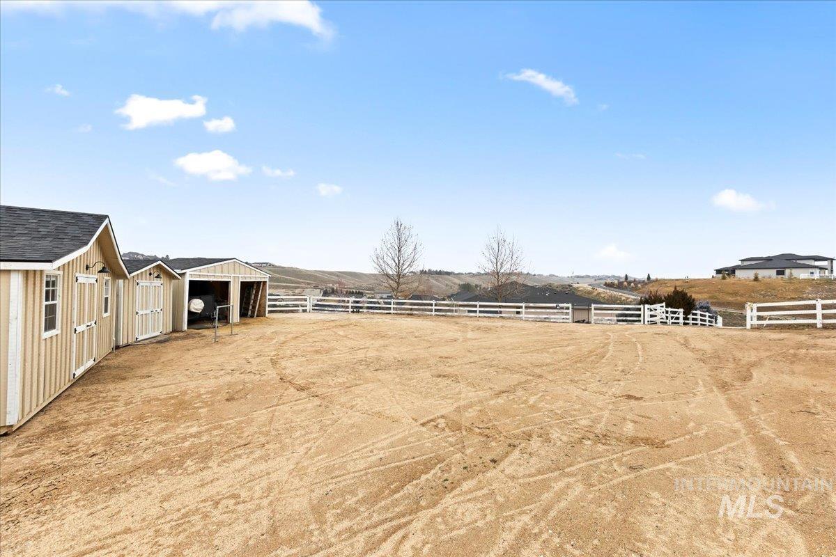 24813 Valley Run Place, Star, Idaho 83669, 3 Bedrooms, 2 Bathrooms, Residential For Sale, Price $839,000,MLS 98972379