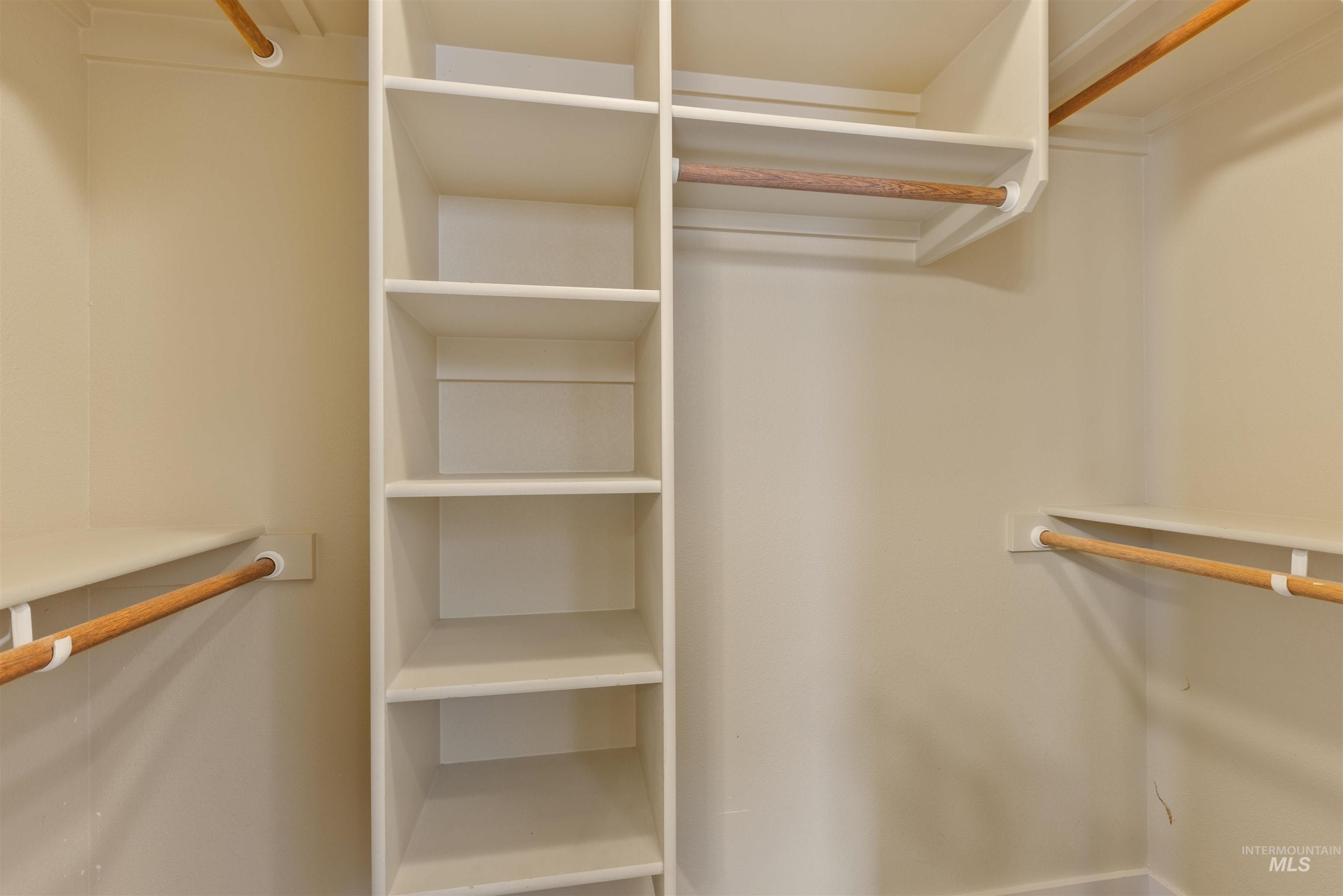 2209 S Amy, Boise, Idaho 83702, 3 Bedrooms, 2.5 Bathrooms, Residential For Sale, Price $480,000,MLS 98972380