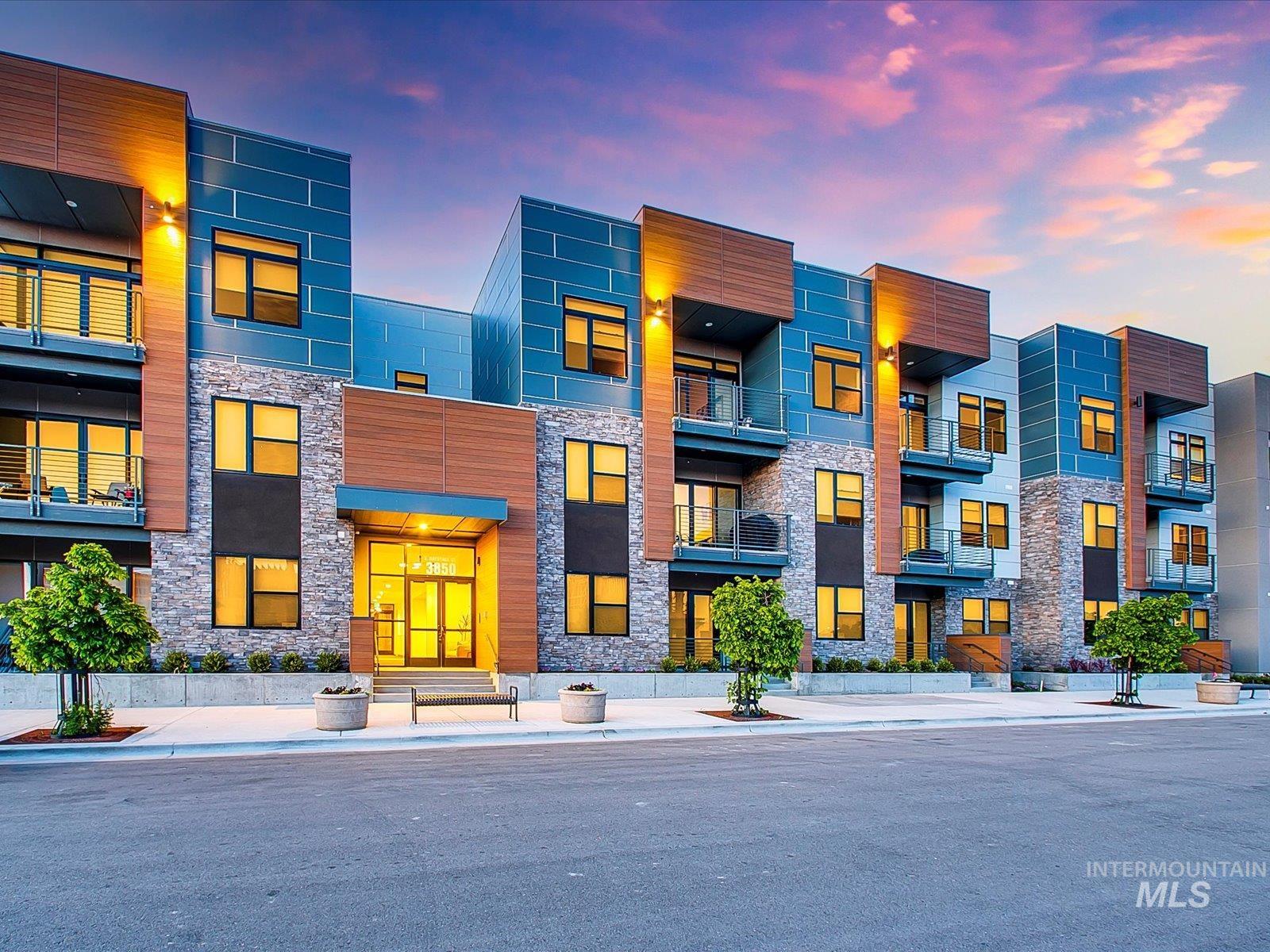 3850 E Haystack St, Boise, Idaho 83716, 1 Bedroom, 1 Bathroom, Residential For Sale, Price $350,000,MLS 98972382