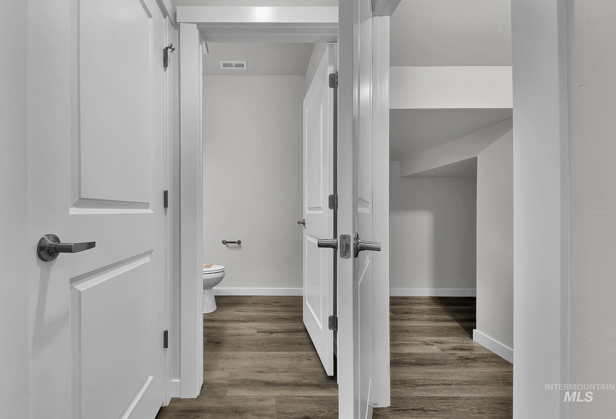 389 N Fritts Ave, Meridian, Idaho 83642, 3 Bedrooms, 2.5 Bathrooms, Residential For Sale, Price $407,900,MLS 98972383