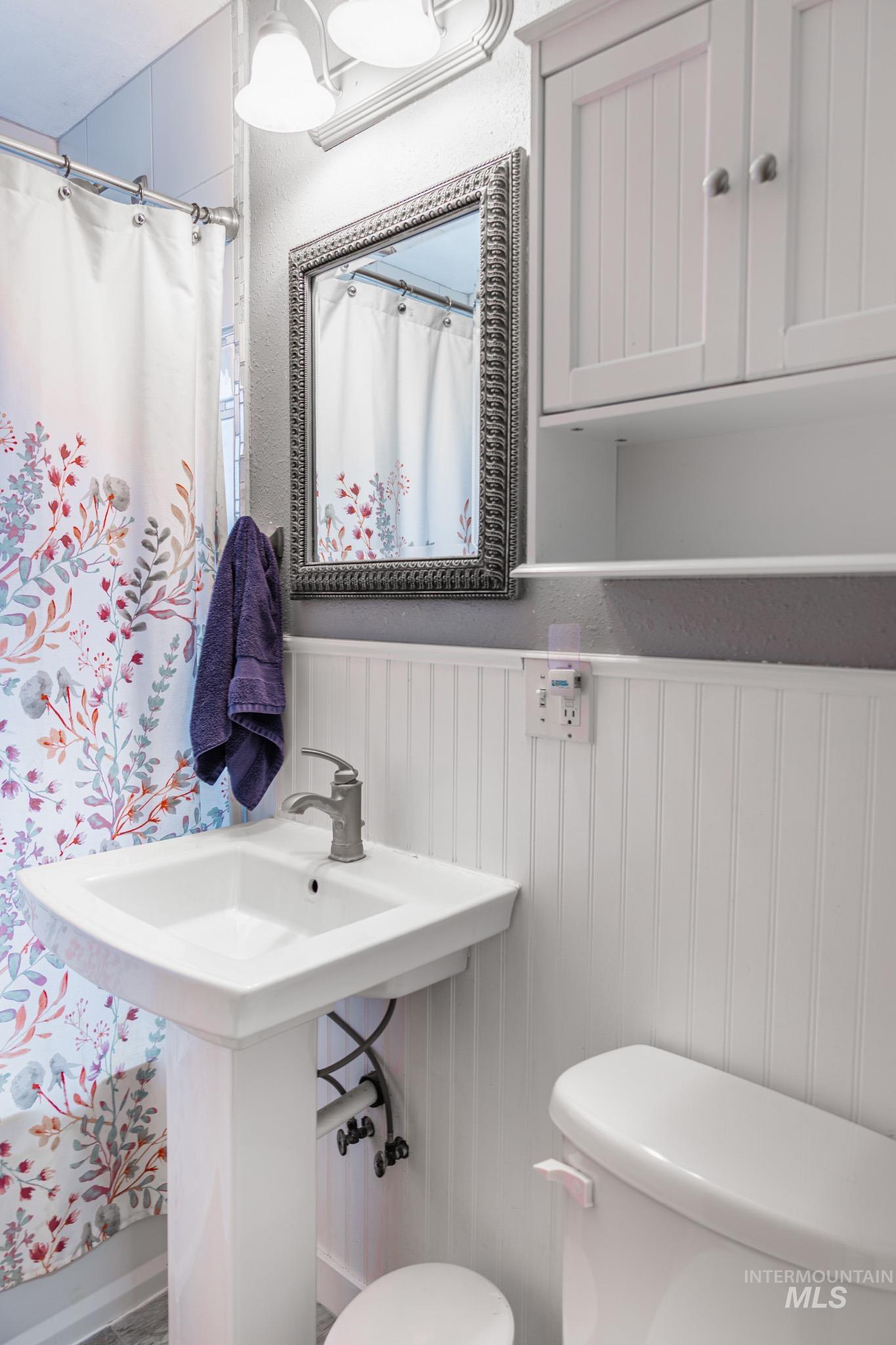 1052 Enterprise Ave., Nyssa, Oregon 97913, 4 Bedrooms, 2 Bathrooms, Residential For Sale, Price $476,999,MLS 98972387