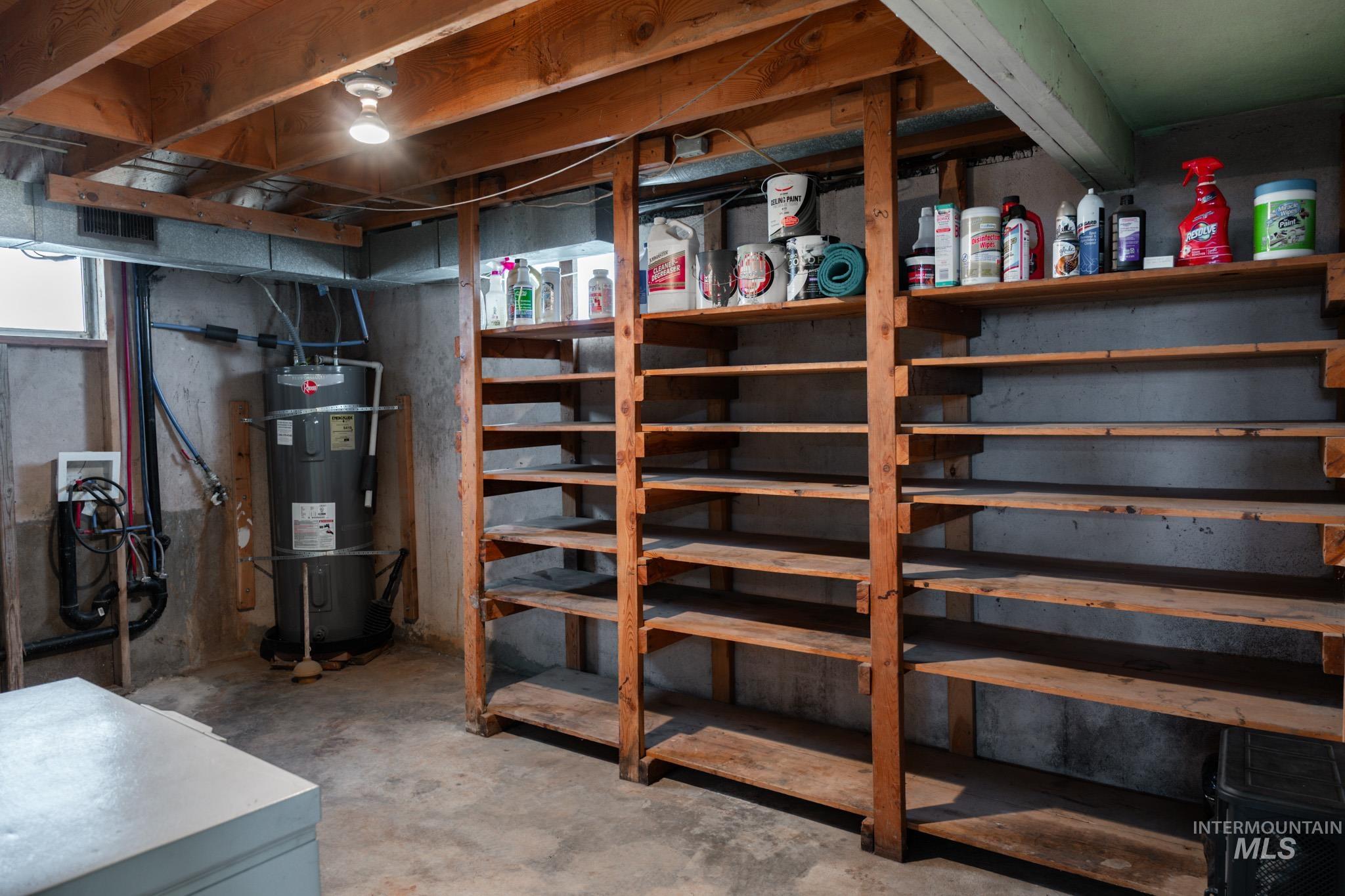 1052 Enterprise Ave., Nyssa, Oregon 97913, 4 Bedrooms, 2 Bathrooms, Residential For Sale, Price $476,999,MLS 98972387