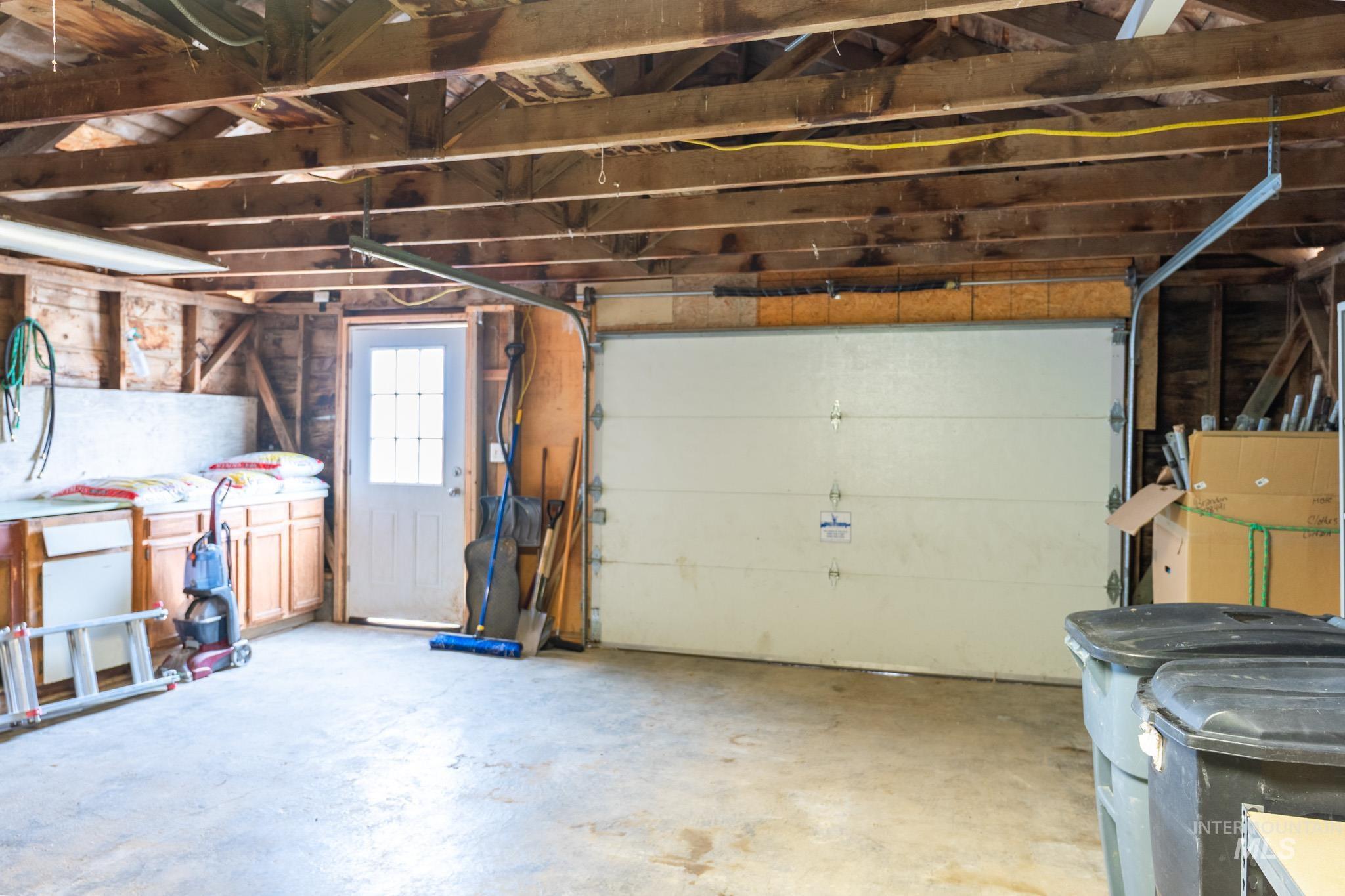 1052 Enterprise Ave., Nyssa, Oregon 97913, 4 Bedrooms, 2 Bathrooms, Residential For Sale, Price $476,999,MLS 98972387