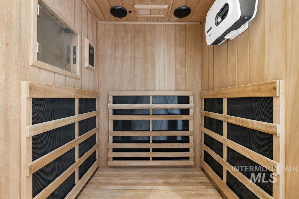 7723 W Hevelius, Eagle, Idaho 83616, 5 Bedrooms, 3.5 Bathrooms, Residential For Sale, Price $2,187,000,MLS 98972388