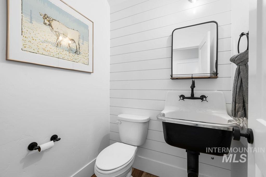 7723 W Hevelius, Eagle, Idaho 83616, 5 Bedrooms, 3.5 Bathrooms, Residential For Sale, Price $2,187,000,MLS 98972388