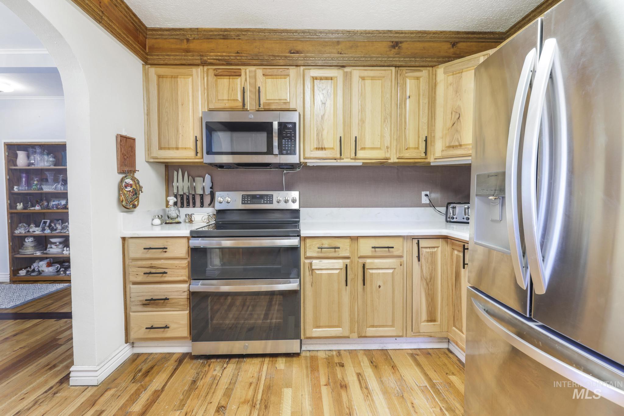 738 3rd Avenue East, Gooding, Idaho 83330, 3 Bedrooms, 2 Bathrooms, Residential For Sale, Price $309,990,MLS 98972389