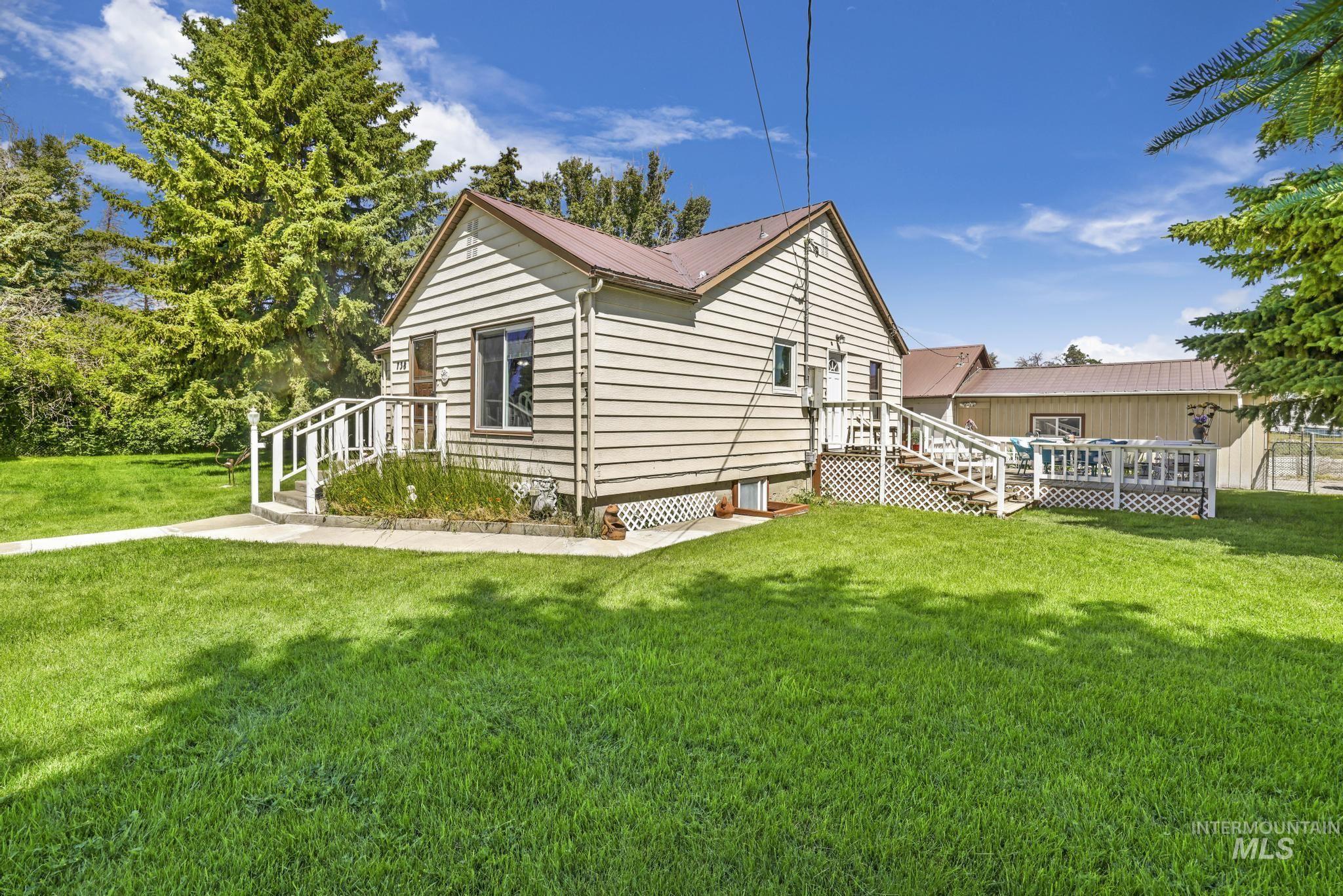 738 3rd Avenue East, Gooding, Idaho 83330, 3 Bedrooms, 2 Bathrooms, Residential For Sale, Price $309,990,MLS 98972389