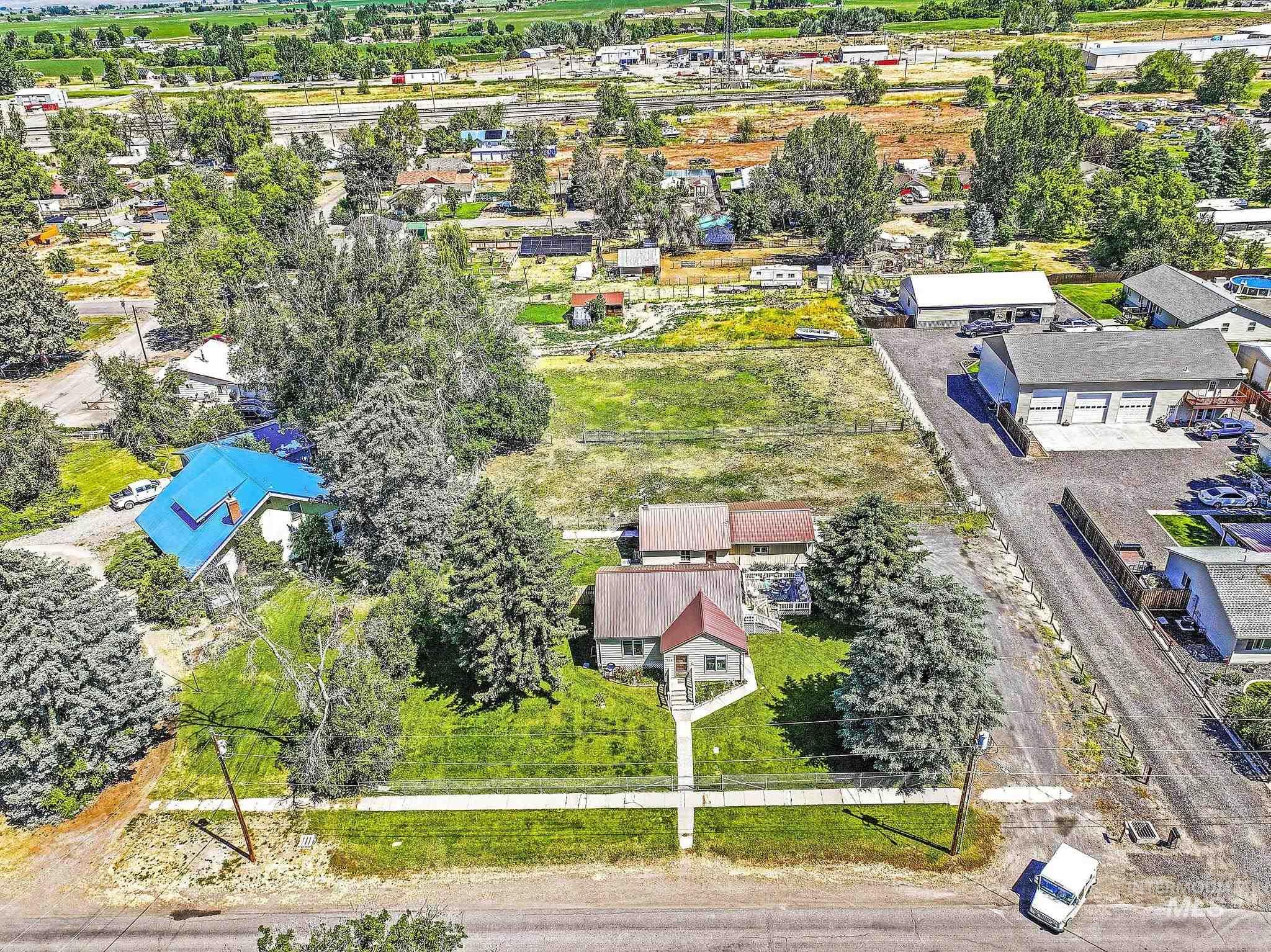 738 3rd Avenue East, Gooding, Idaho 83330, 3 Bedrooms, 2 Bathrooms, Residential For Sale, Price $309,990,MLS 98972389