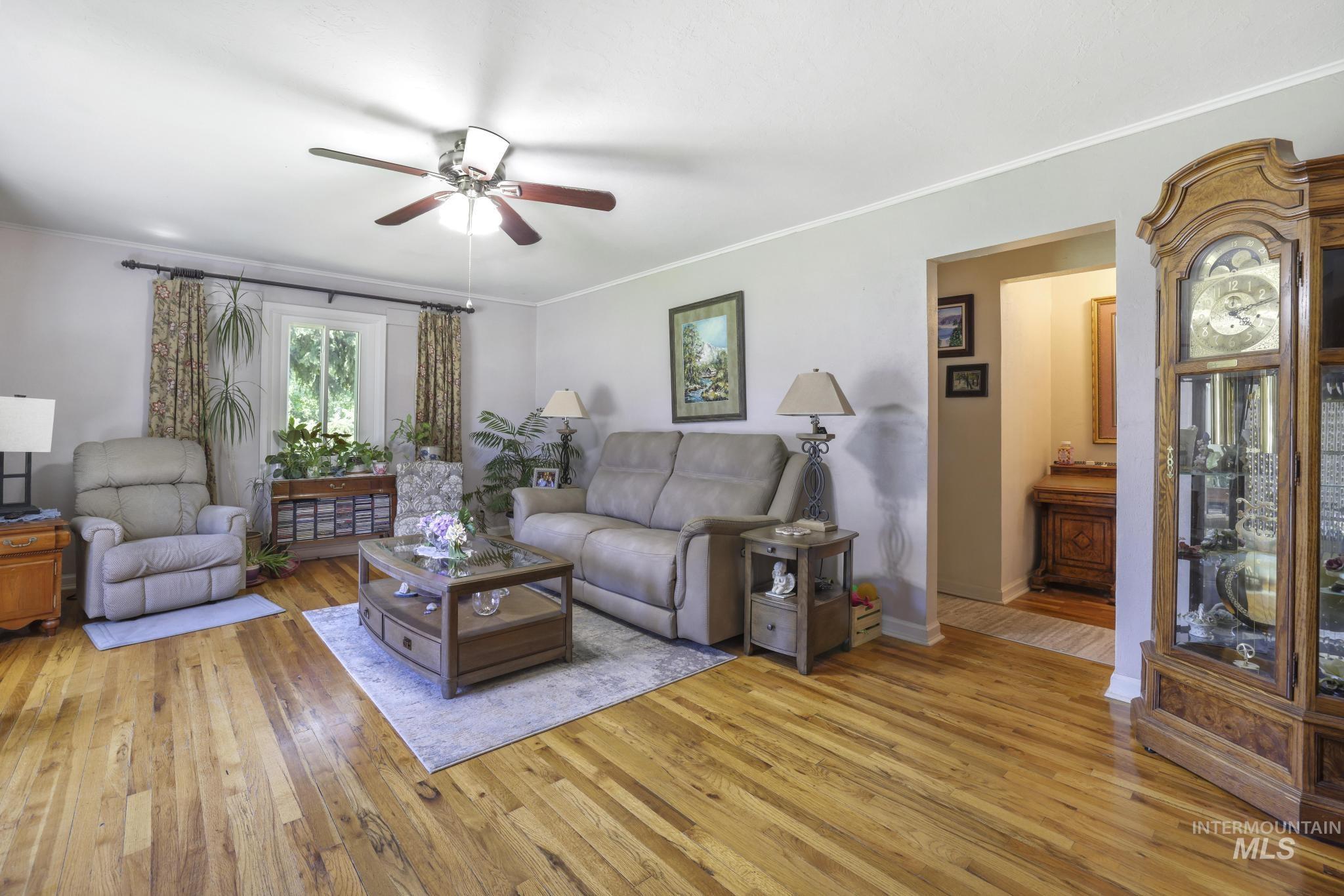 738 3rd Avenue East, Gooding, Idaho 83330, 3 Bedrooms, 2 Bathrooms, Residential For Sale, Price $309,990,MLS 98972389