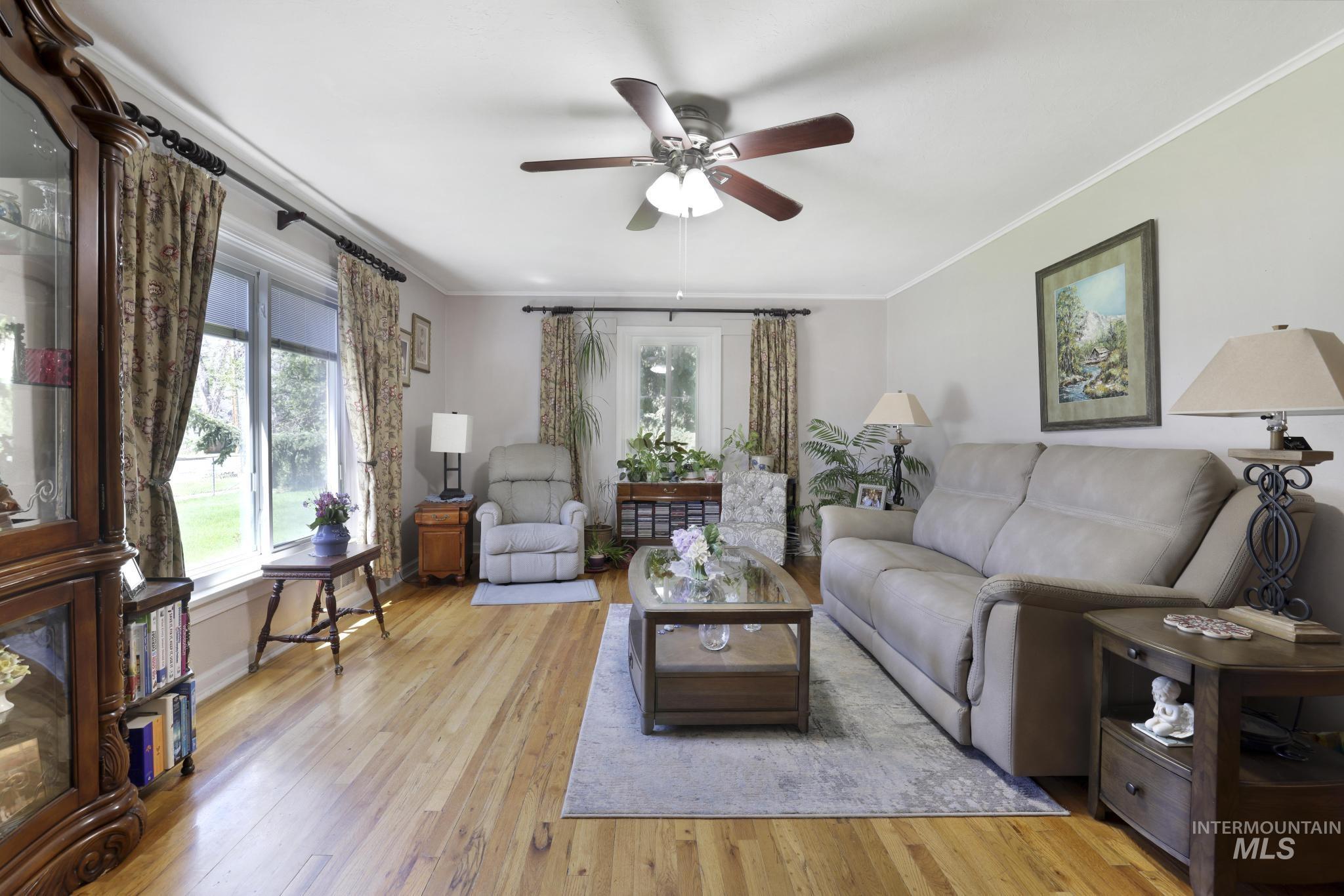 738 3rd Avenue East, Gooding, Idaho 83330, 3 Bedrooms, 2 Bathrooms, Residential For Sale, Price $309,990,MLS 98972389