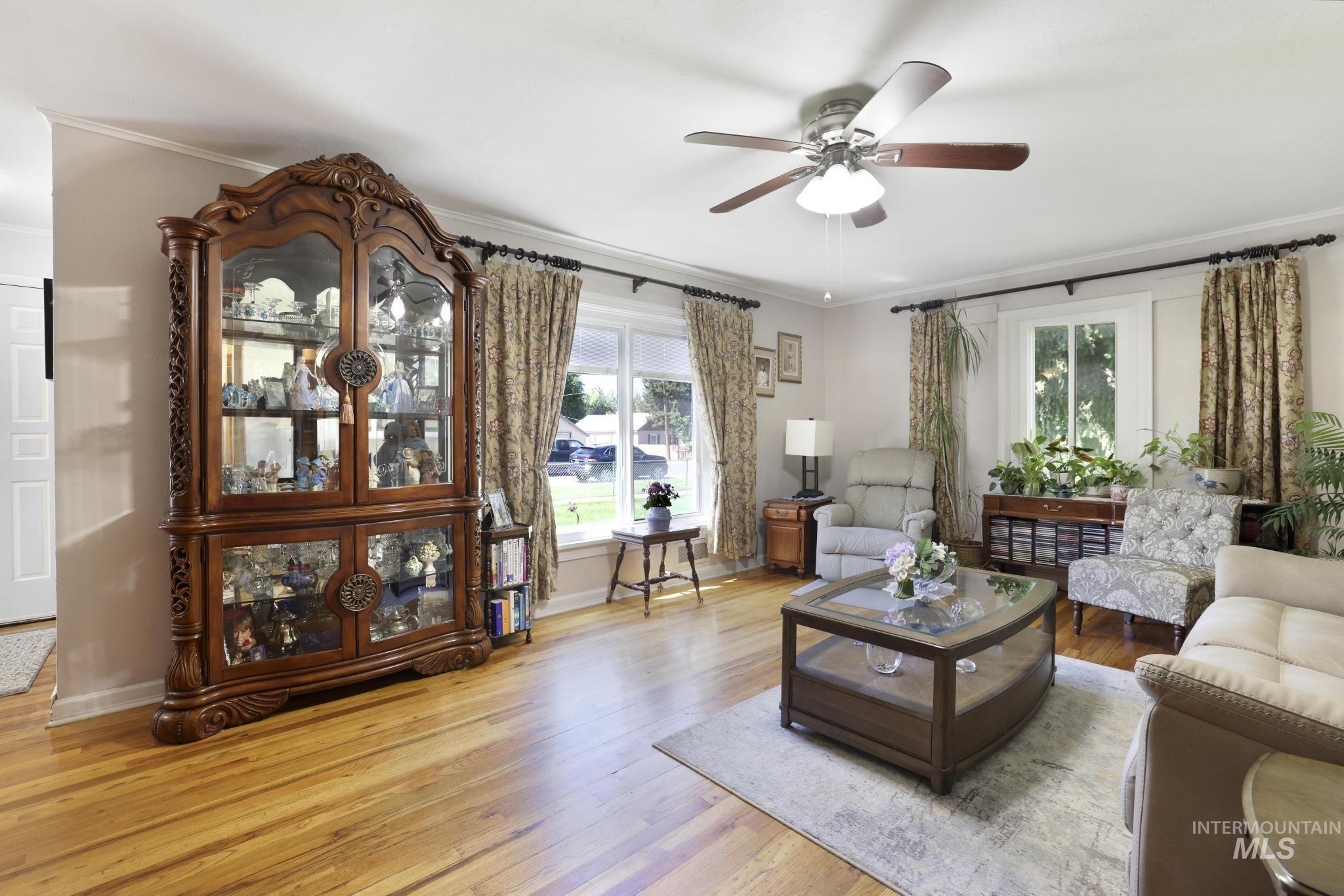 738 3rd Avenue East, Gooding, Idaho 83330, 3 Bedrooms, 2 Bathrooms, Residential For Sale, Price $309,990,MLS 98972389