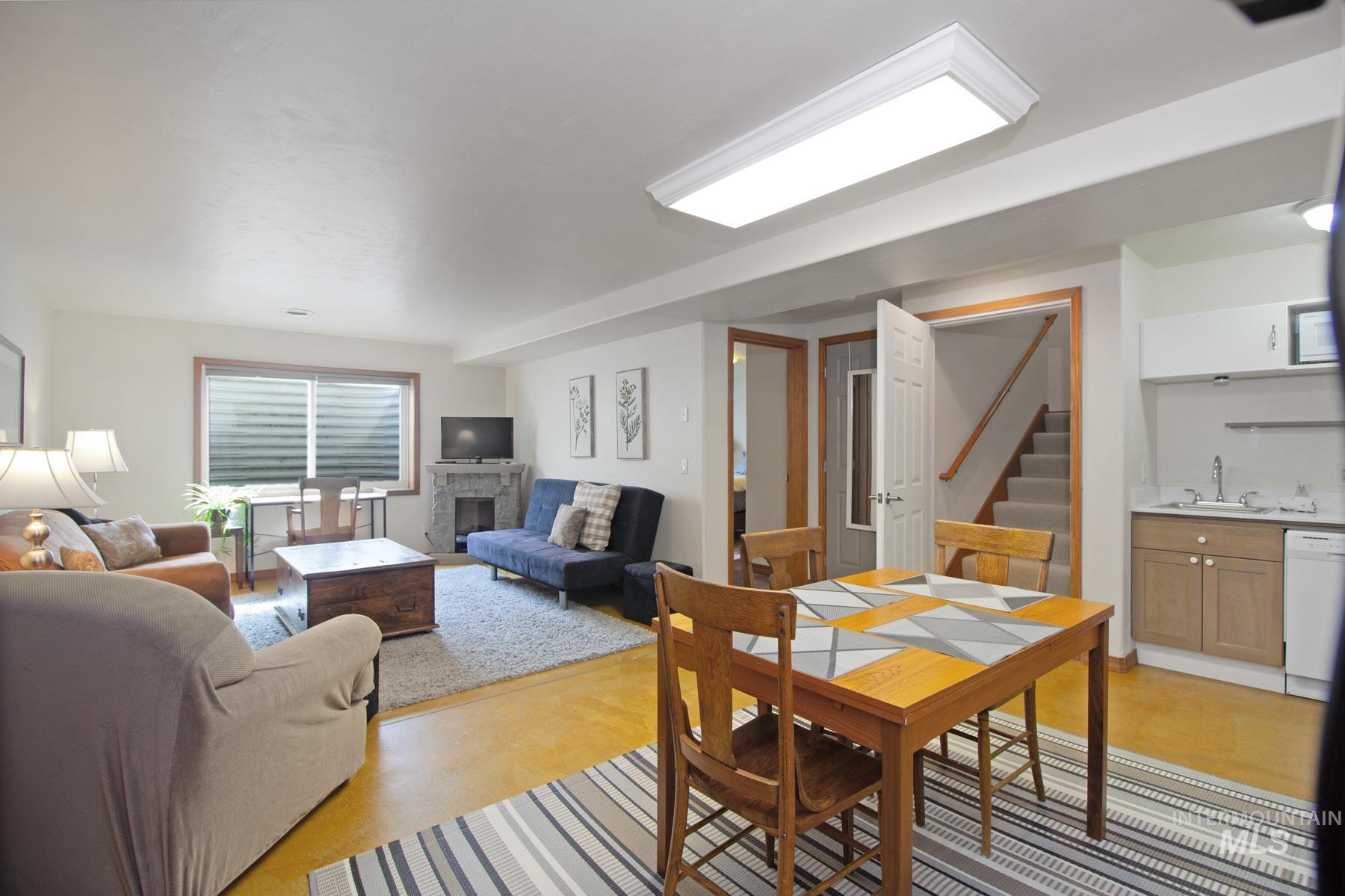 70 Tyler Drive, Bellevue, Idaho 83313, 4 Bedrooms, 4.5 Bathrooms, Residential For Sale, Price $1,180,000,MLS 98972390