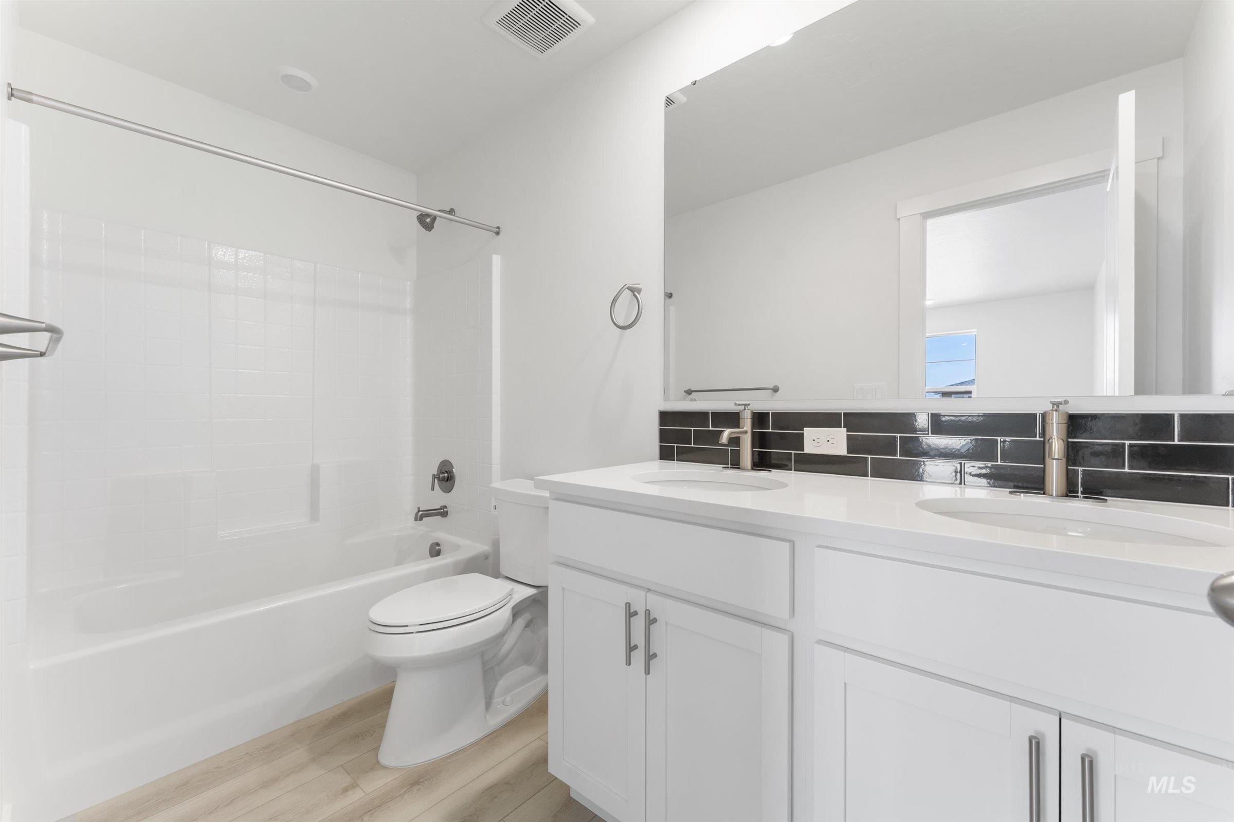 373 W Lyra St, Meridian, Idaho 83642, 3 Bedrooms, 2.5 Bathrooms, Residential For Sale, Price $442,991,MLS 98972391