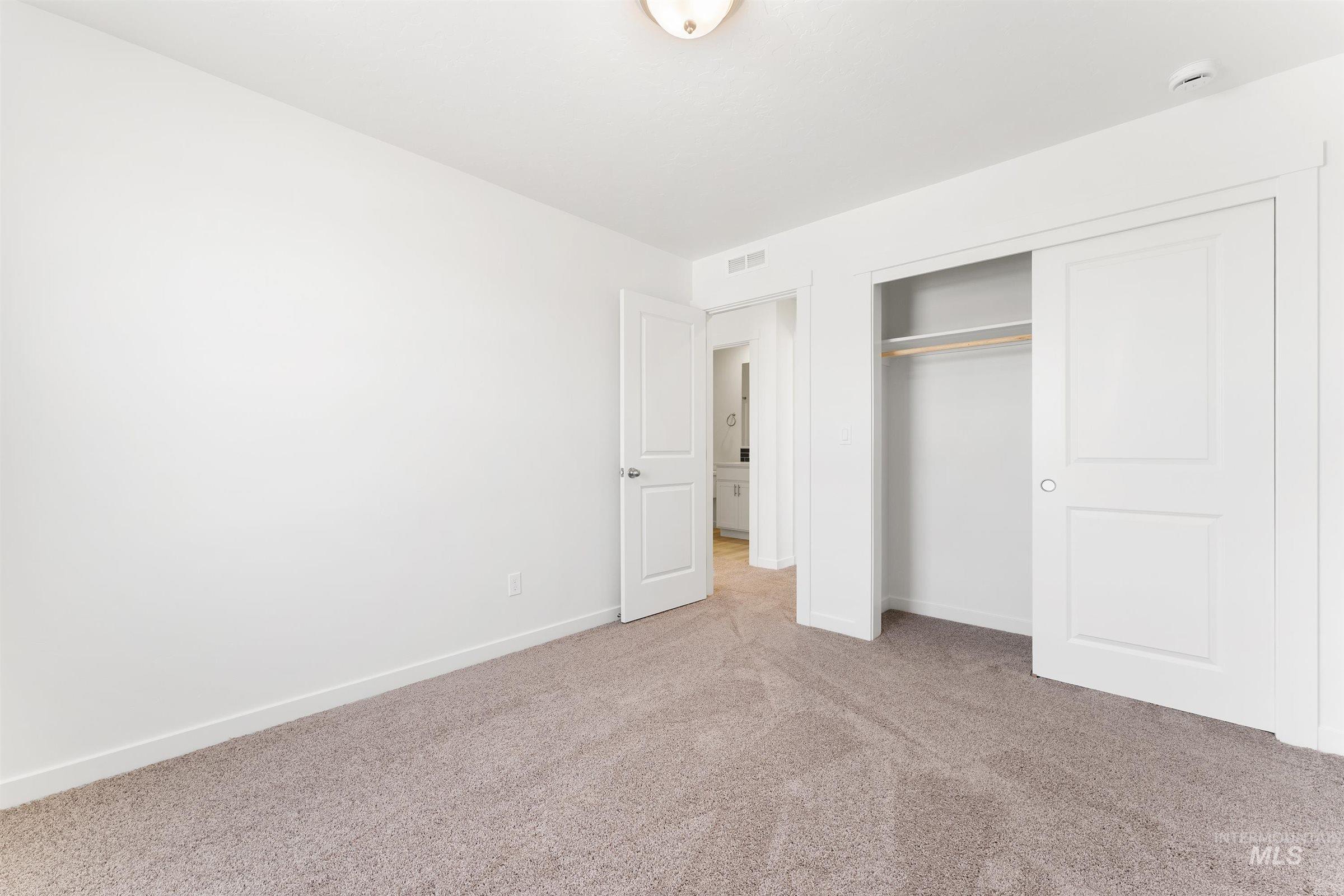 373 W Lyra St, Meridian, Idaho 83642, 3 Bedrooms, 2.5 Bathrooms, Residential For Sale, Price $442,991,MLS 98972391