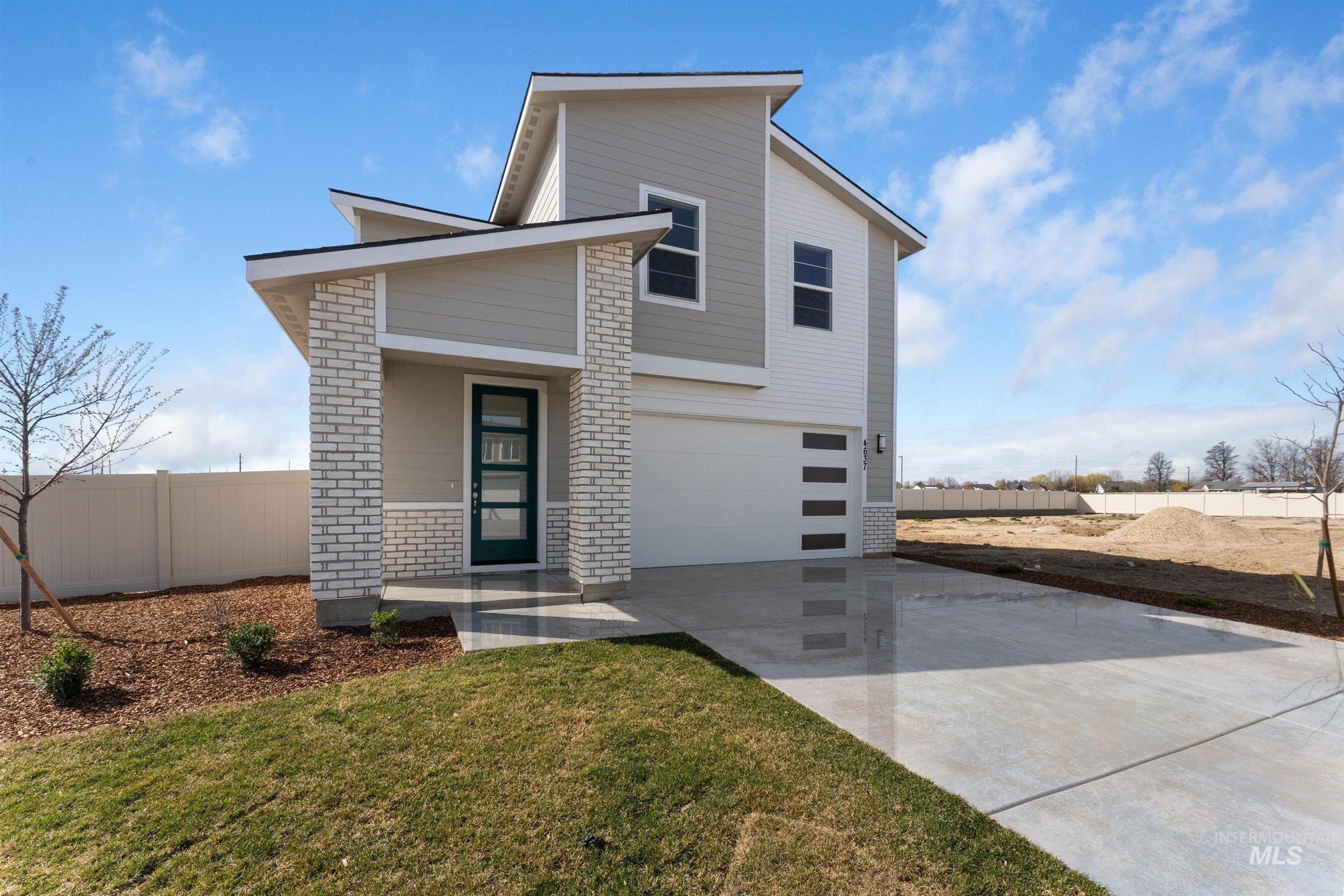 373 W Lyra St, Meridian, Idaho 83642, 3 Bedrooms, 2.5 Bathrooms, Residential For Sale, Price $442,991,MLS 98972391