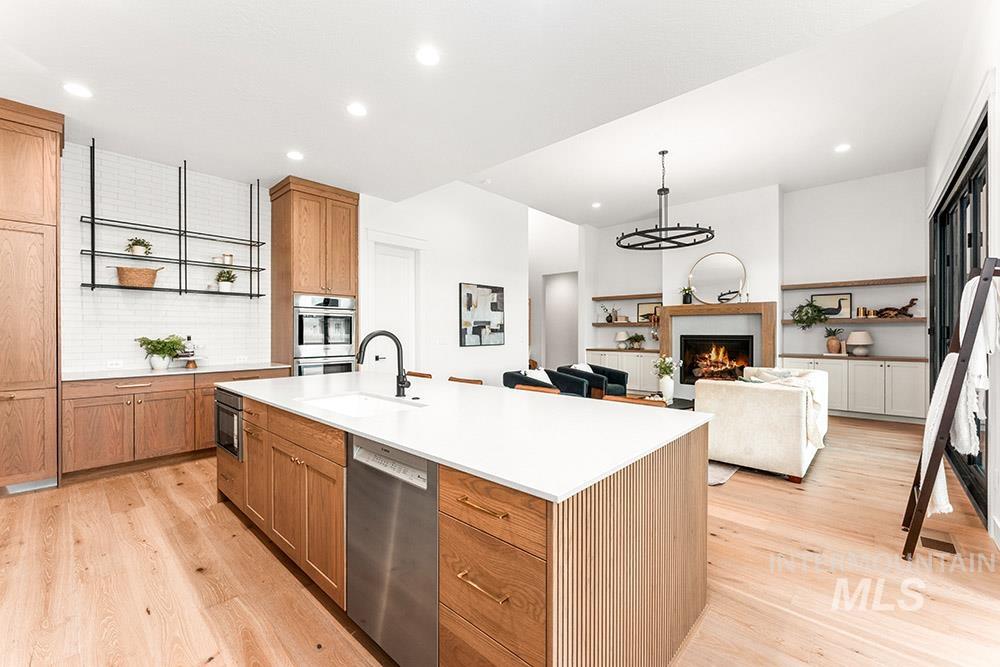 3437 W Tahoe View St, Eagle, Idaho 83616, 4 Bedrooms, 3.5 Bathrooms, Residential For Sale, Price $1,289,000,MLS 98972392