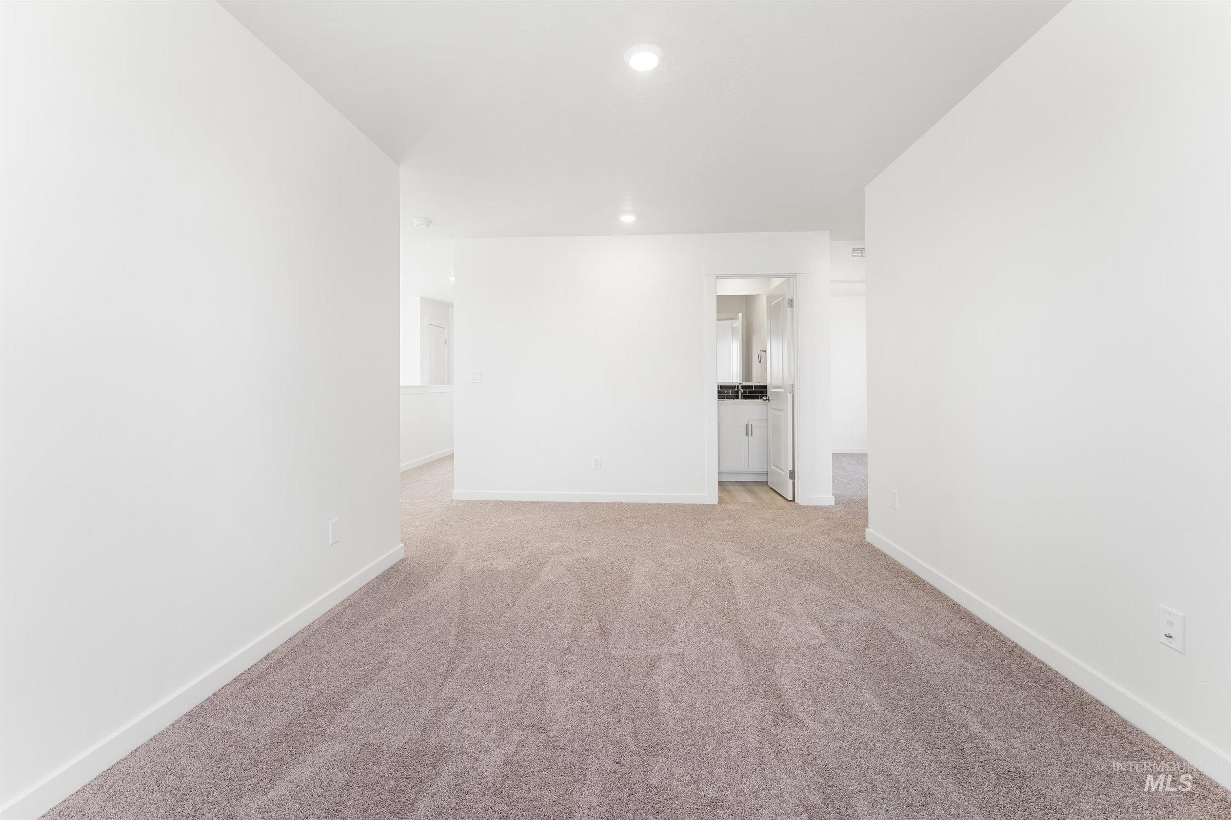 471 W Lyra St, Meridian, Idaho 83642, 3 Bedrooms, 2.5 Bathrooms, Residential For Sale, Price $442,118,MLS 98972394