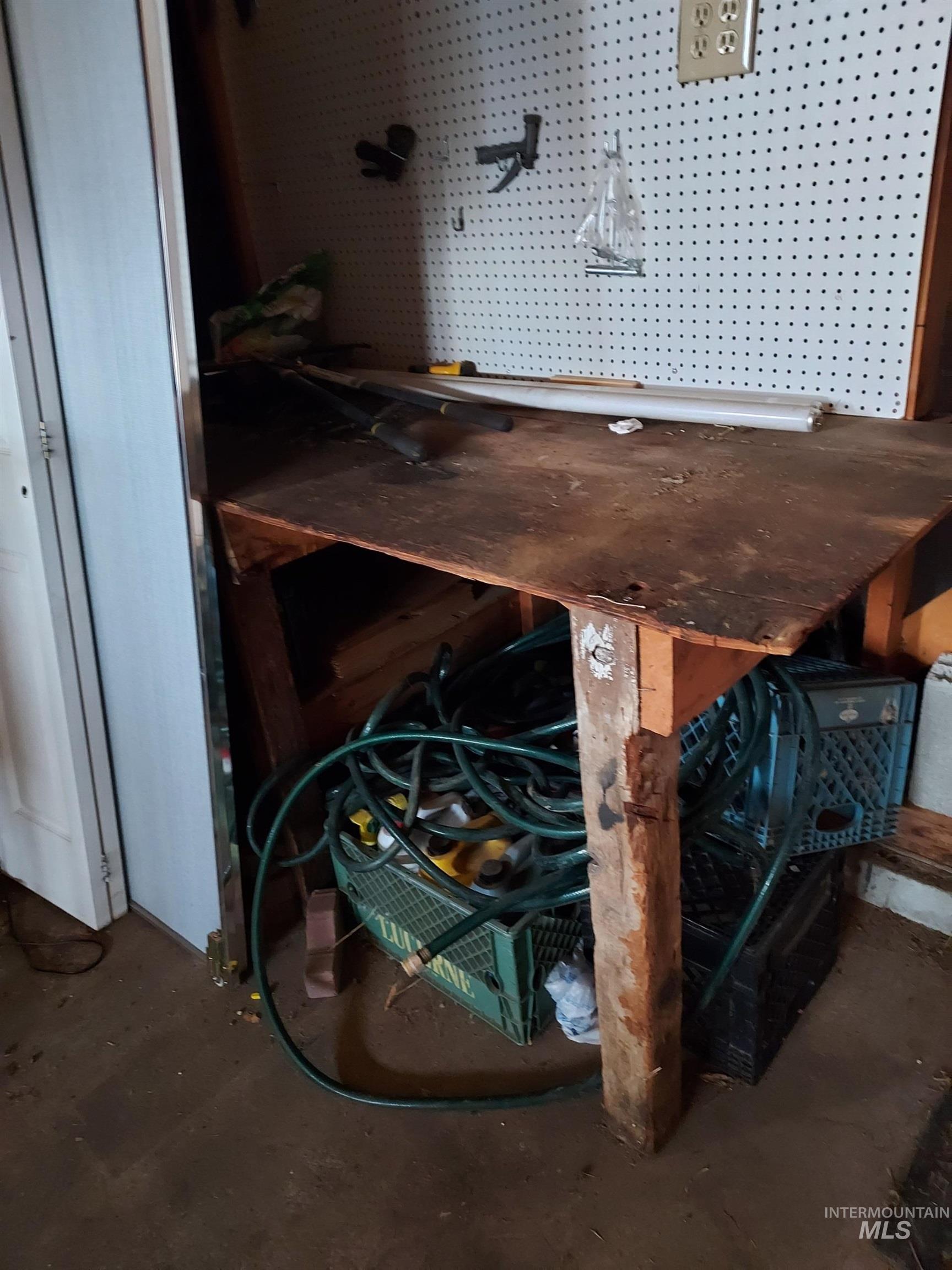 6295 W Grandview Pl, Boise, Idaho 83709, 3 Bedrooms, 1 Bathroom, Residential For Sale, Price $399,900,MLS 98972396