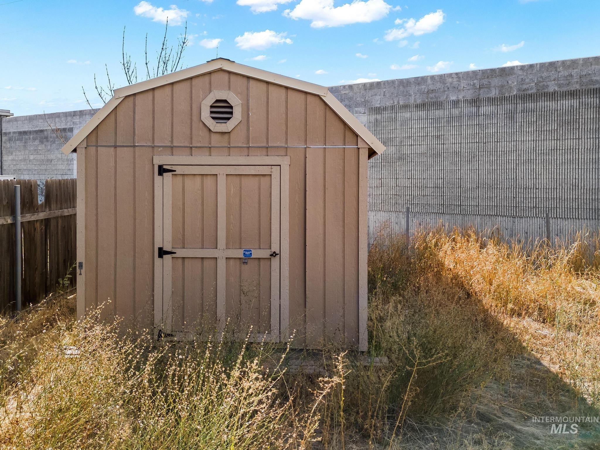 6295 W Grandview Pl, Boise, Idaho 83709, 3 Bedrooms, 1 Bathroom, Residential For Sale, Price $399,900,MLS 98972396