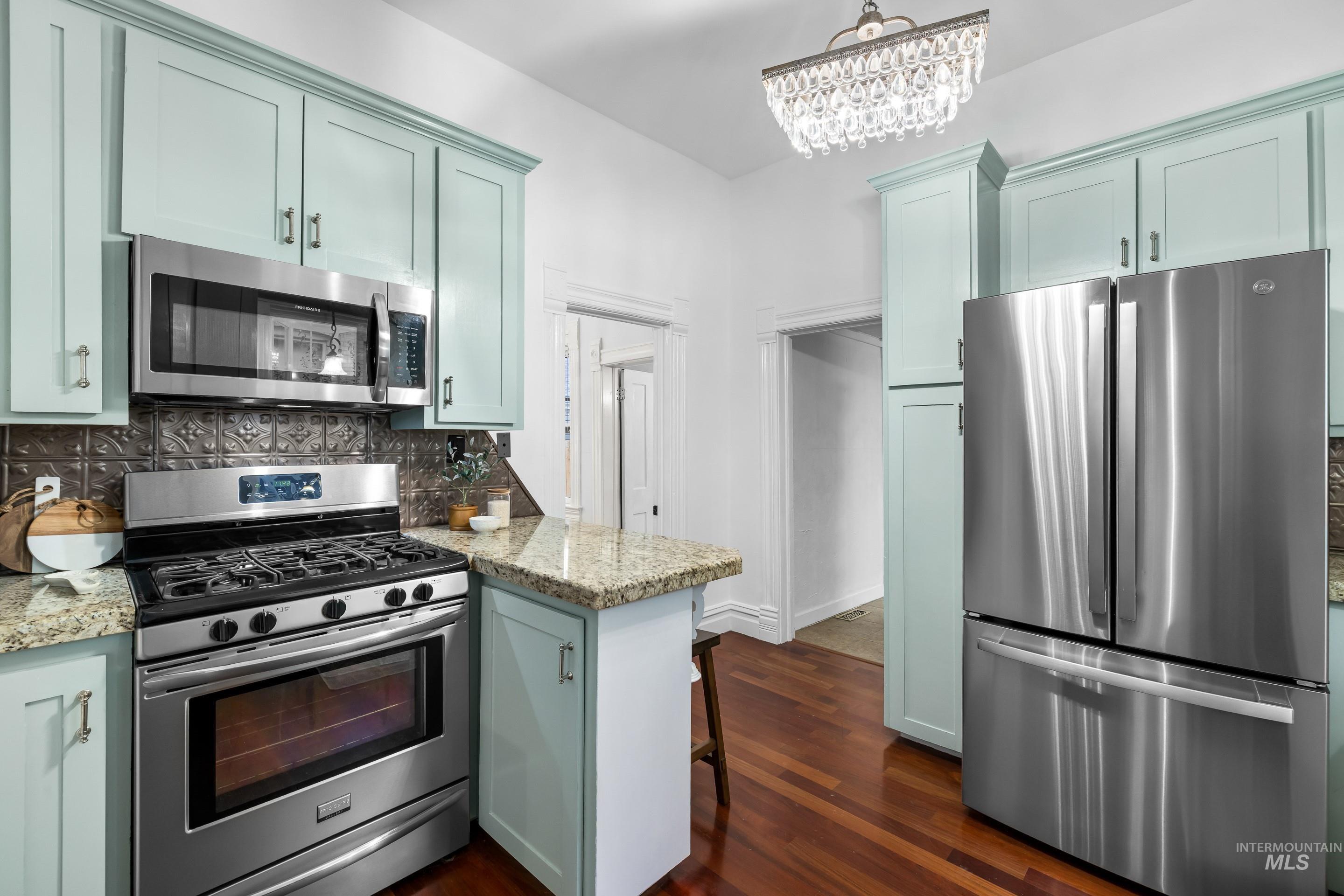 1513 N 8th St, Boise, Idaho 83702, 3 Bedrooms, 3 Bathrooms, Residential For Sale, Price $799,900,MLS 98972397