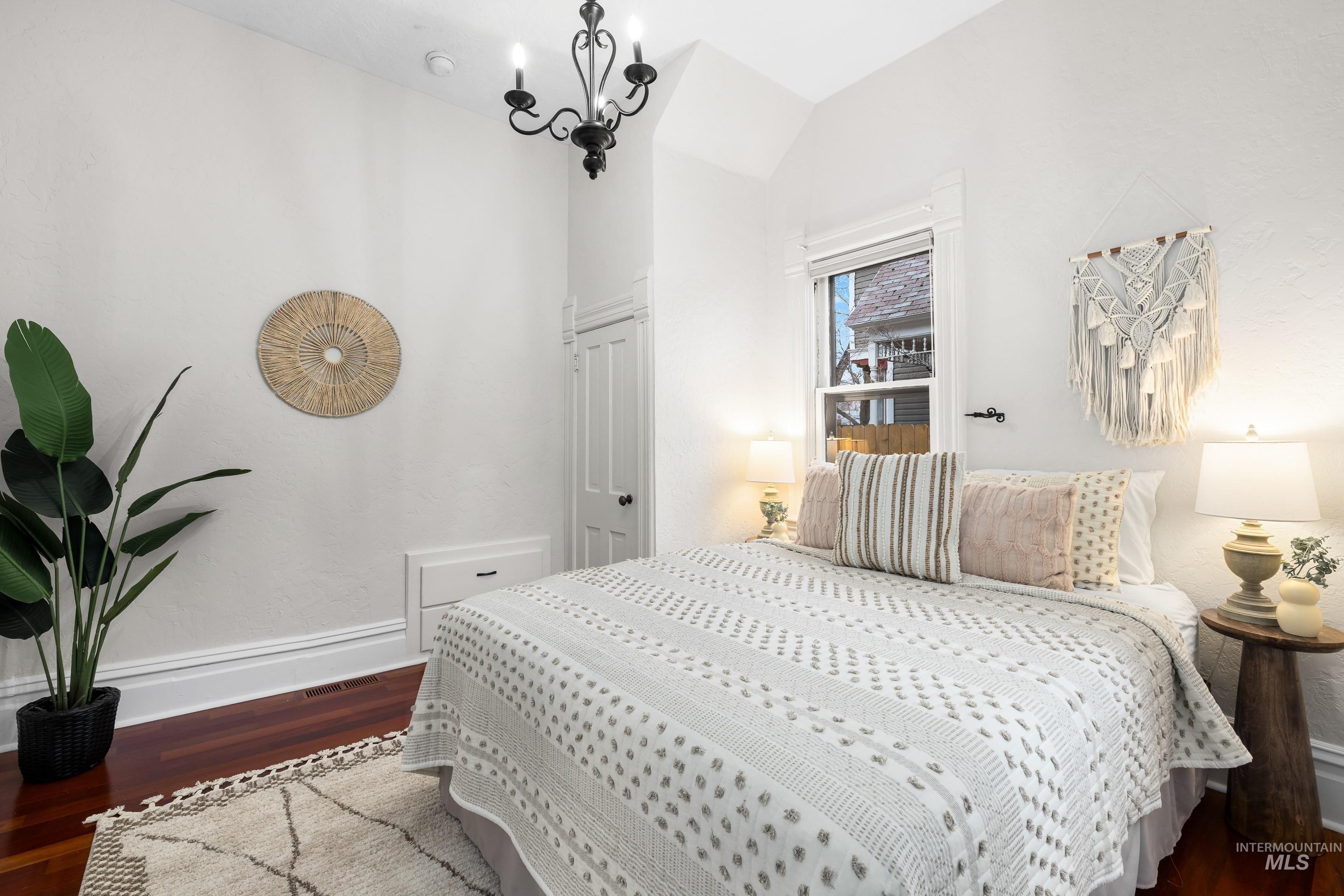 1513 N 8th St, Boise, Idaho 83702, 3 Bedrooms, 3 Bathrooms, Residential For Sale, Price $799,900,MLS 98972397