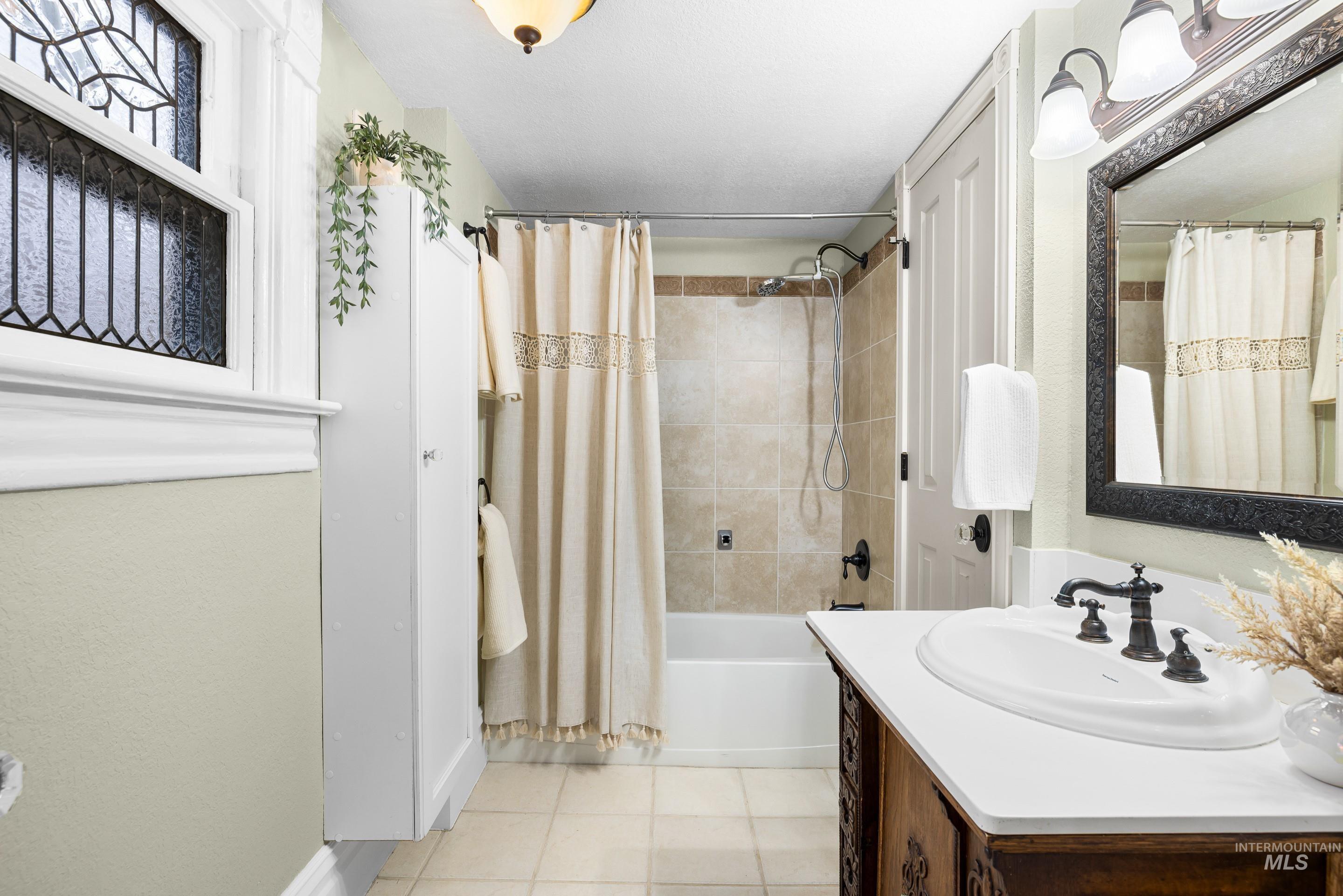 1513 N 8th St, Boise, Idaho 83702, 3 Bedrooms, 3 Bathrooms, Residential For Sale, Price $799,900,MLS 98972397