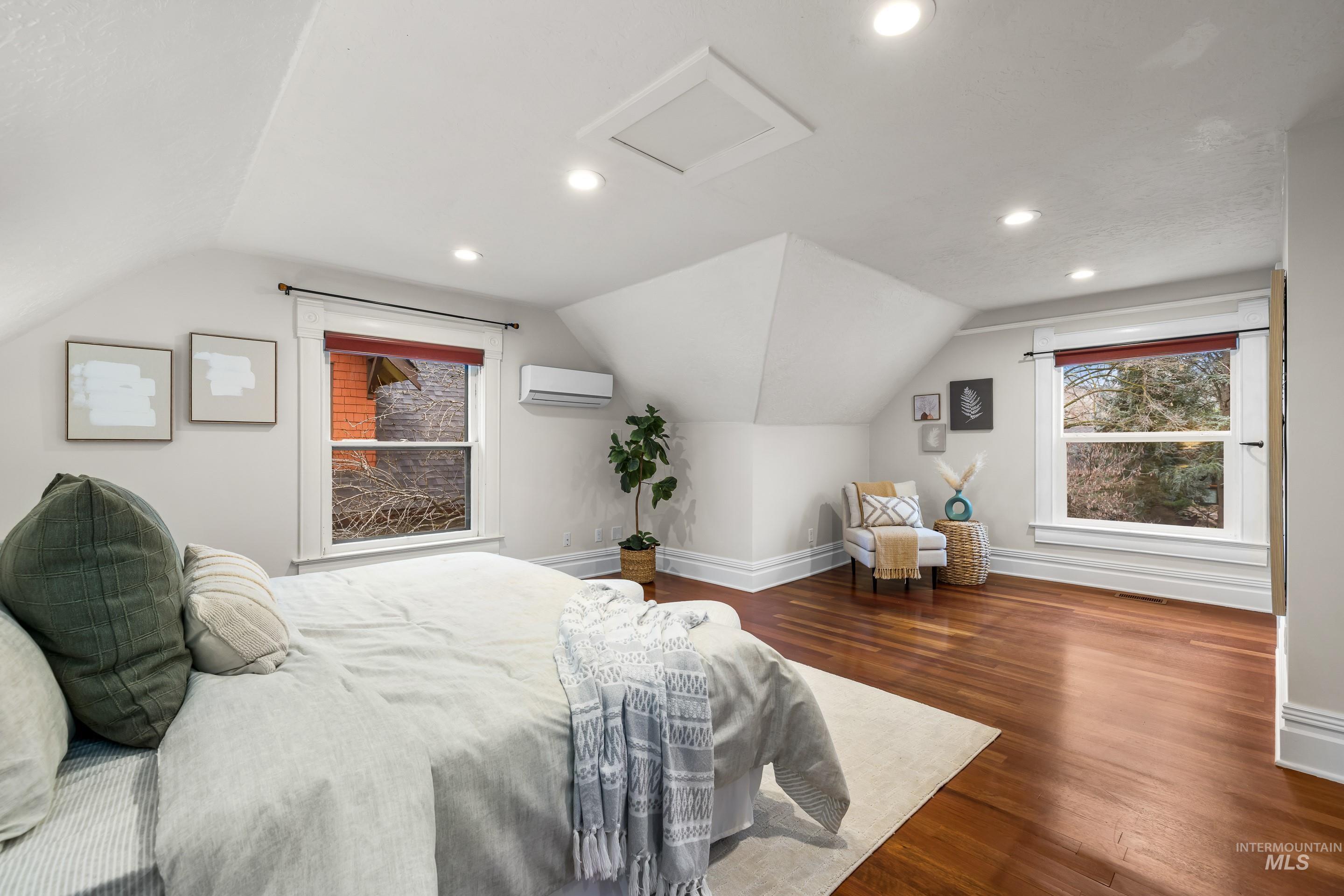 1513 N 8th St, Boise, Idaho 83702, 3 Bedrooms, 3 Bathrooms, Residential For Sale, Price $799,900,MLS 98972397