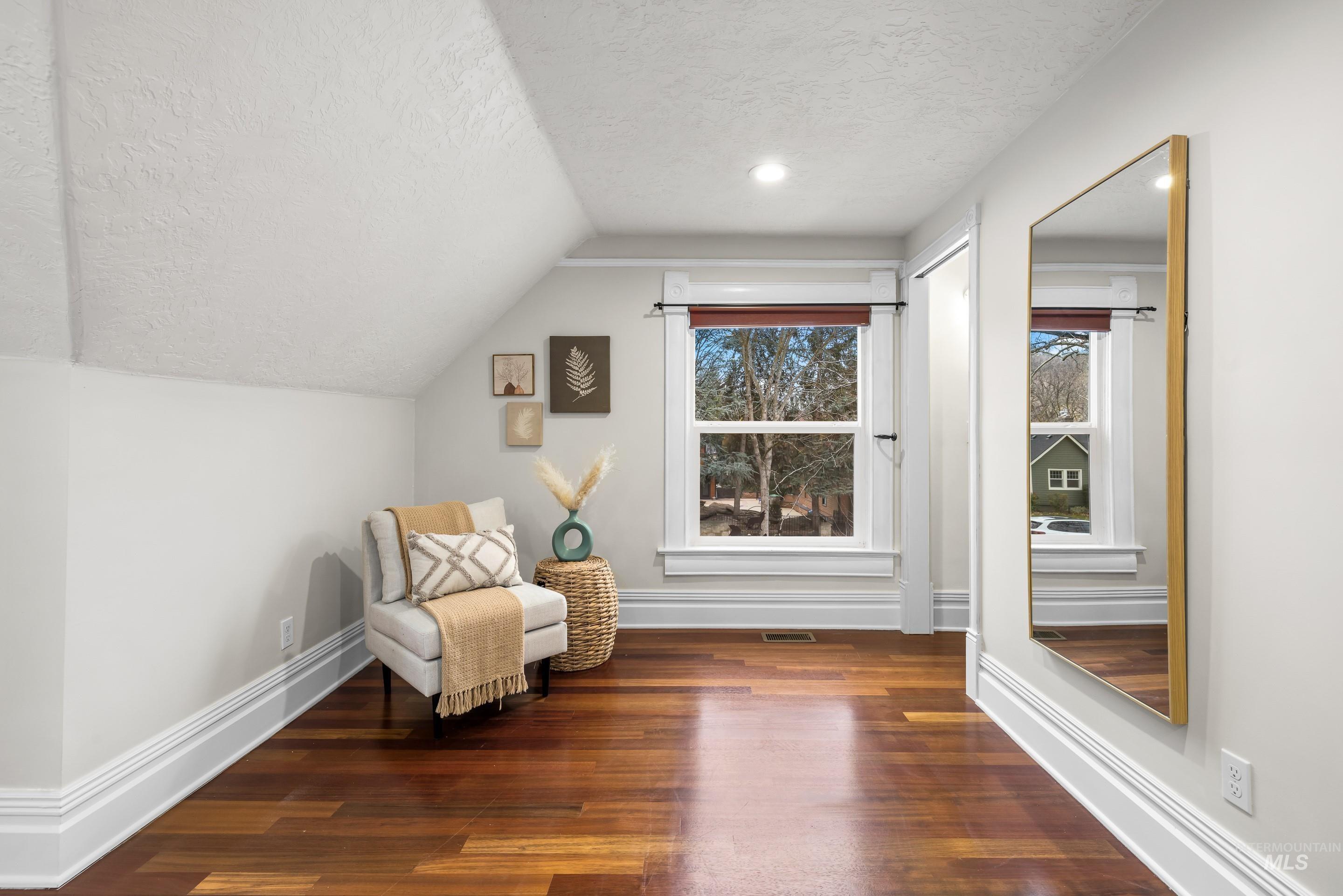 1513 N 8th St, Boise, Idaho 83702, 3 Bedrooms, 3 Bathrooms, Residential For Sale, Price $799,900,MLS 98972397