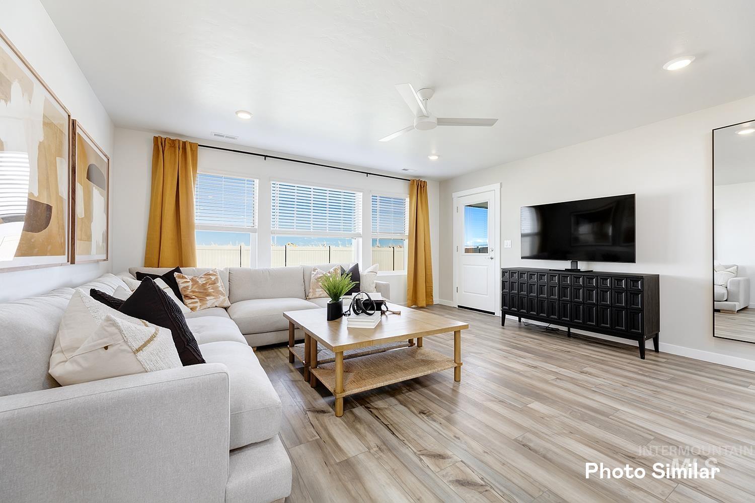 8970 W Inspirado St, Meridian, Idaho 83646, 3 Bedrooms, 2 Bathrooms, Residential For Sale, Price $442,400,MLS 98972399