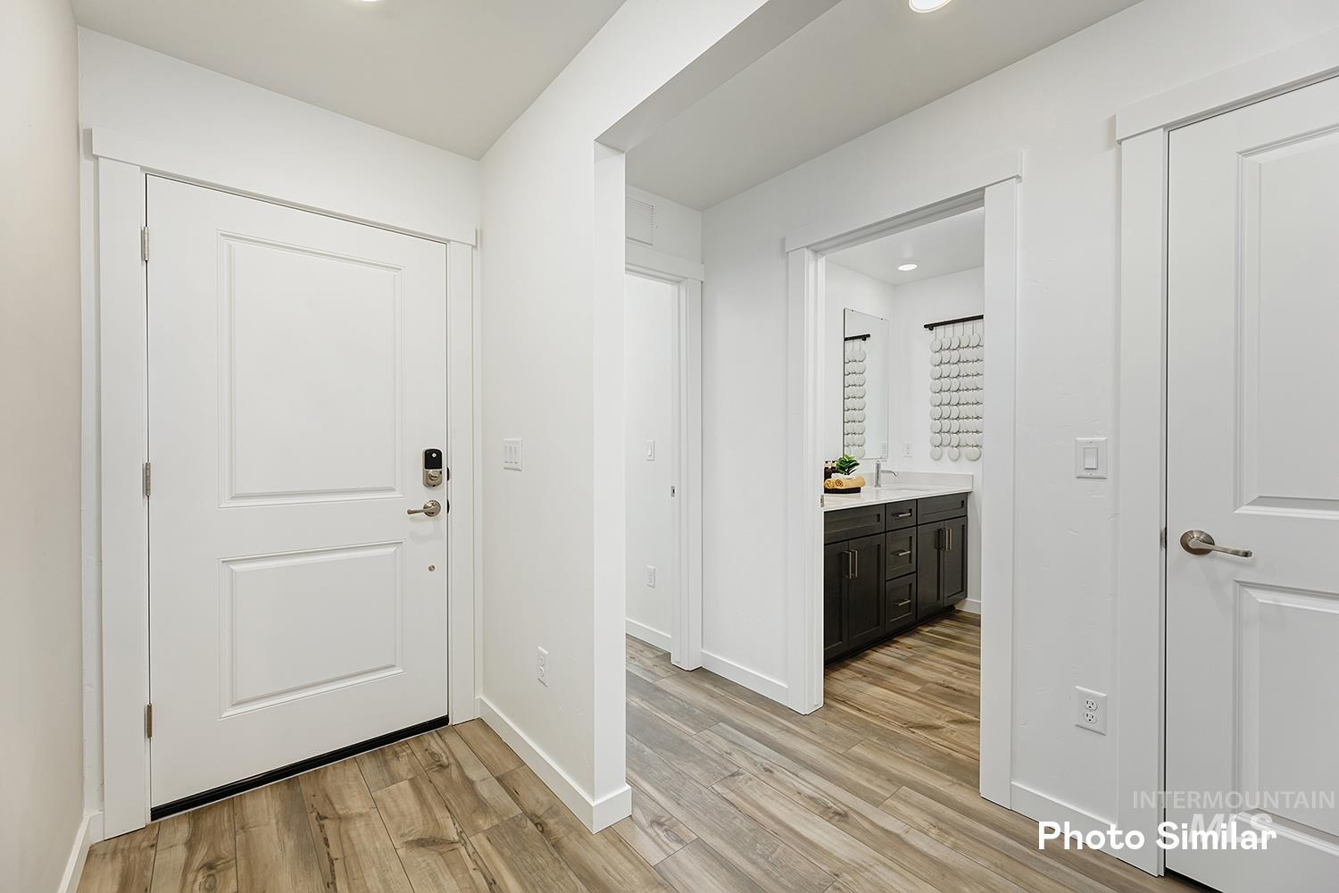 8970 W Inspirado St, Meridian, Idaho 83646, 3 Bedrooms, 2 Bathrooms, Residential For Sale, Price $442,400,MLS 98972399