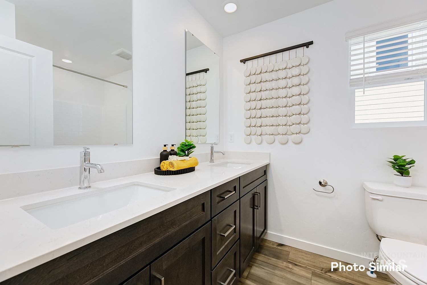 8970 W Inspirado St, Meridian, Idaho 83646, 3 Bedrooms, 2 Bathrooms, Residential For Sale, Price $442,400,MLS 98972399