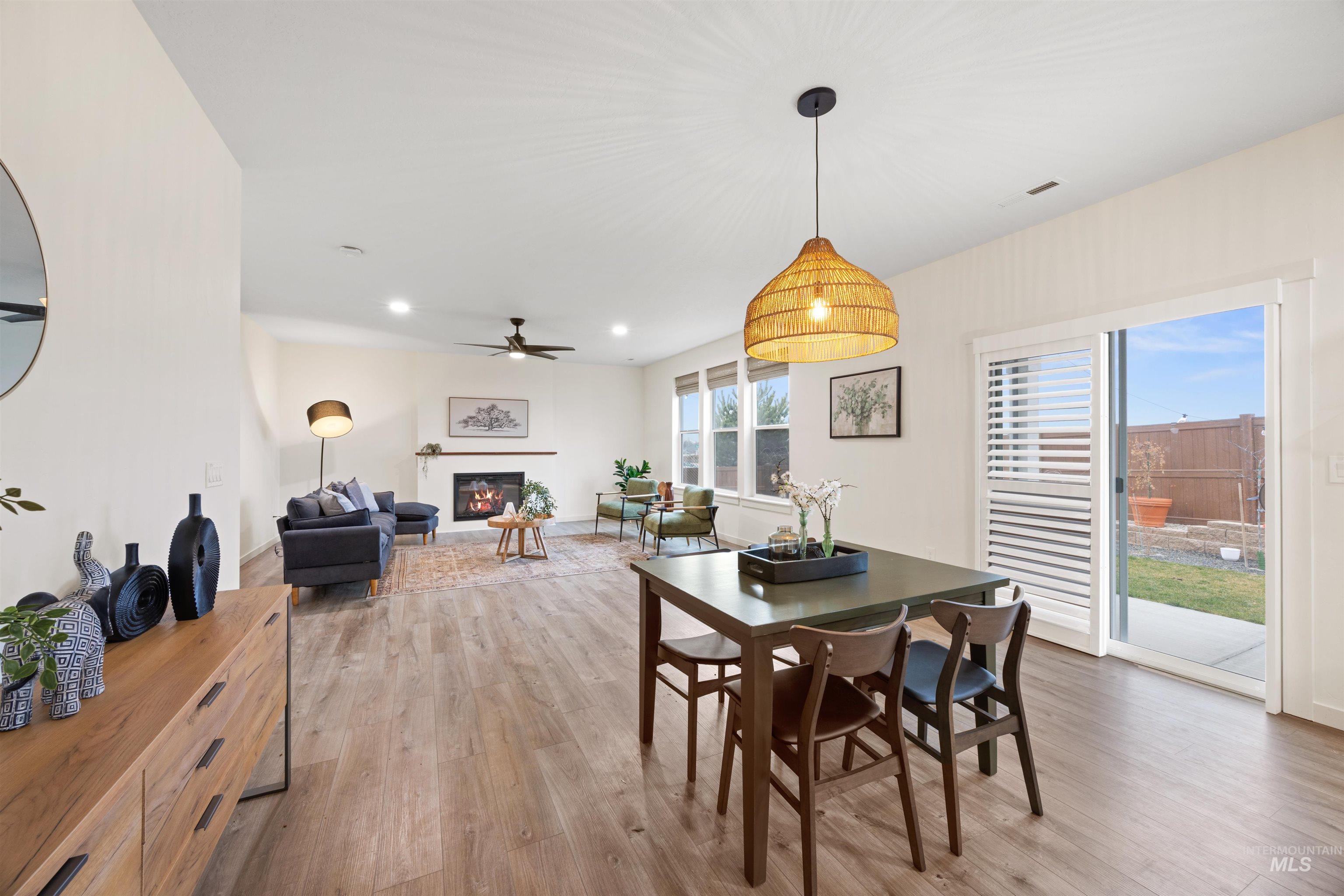 6864 W Corona Street, Boise, Idaho 83709, 4 Bedrooms, 2 Bathrooms, Residential For Sale, Price $589,900,MLS 98972400