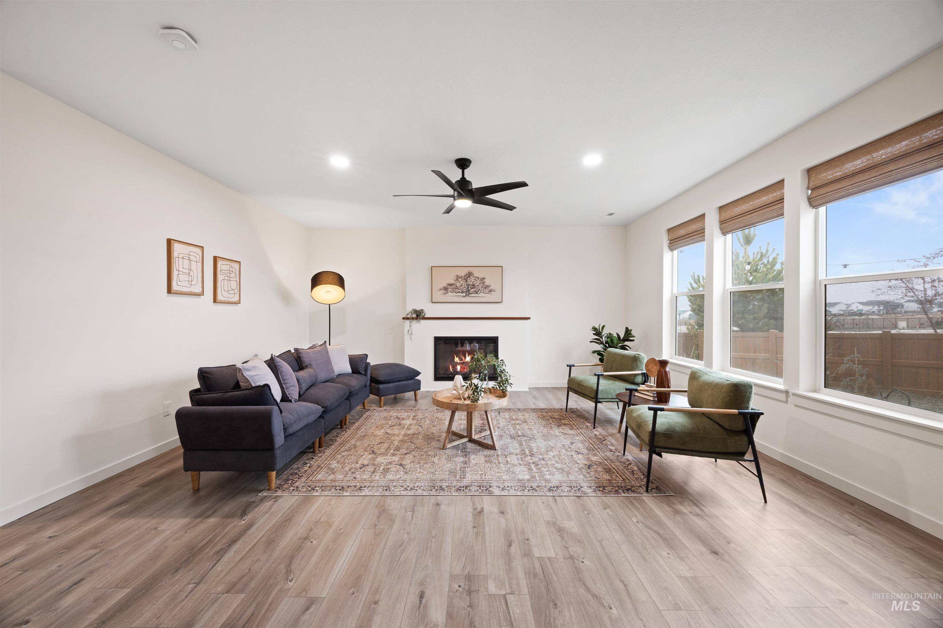 6864 W Corona Street, Boise, Idaho 83709, 4 Bedrooms, 2 Bathrooms, Residential For Sale, Price $589,900,MLS 98972400