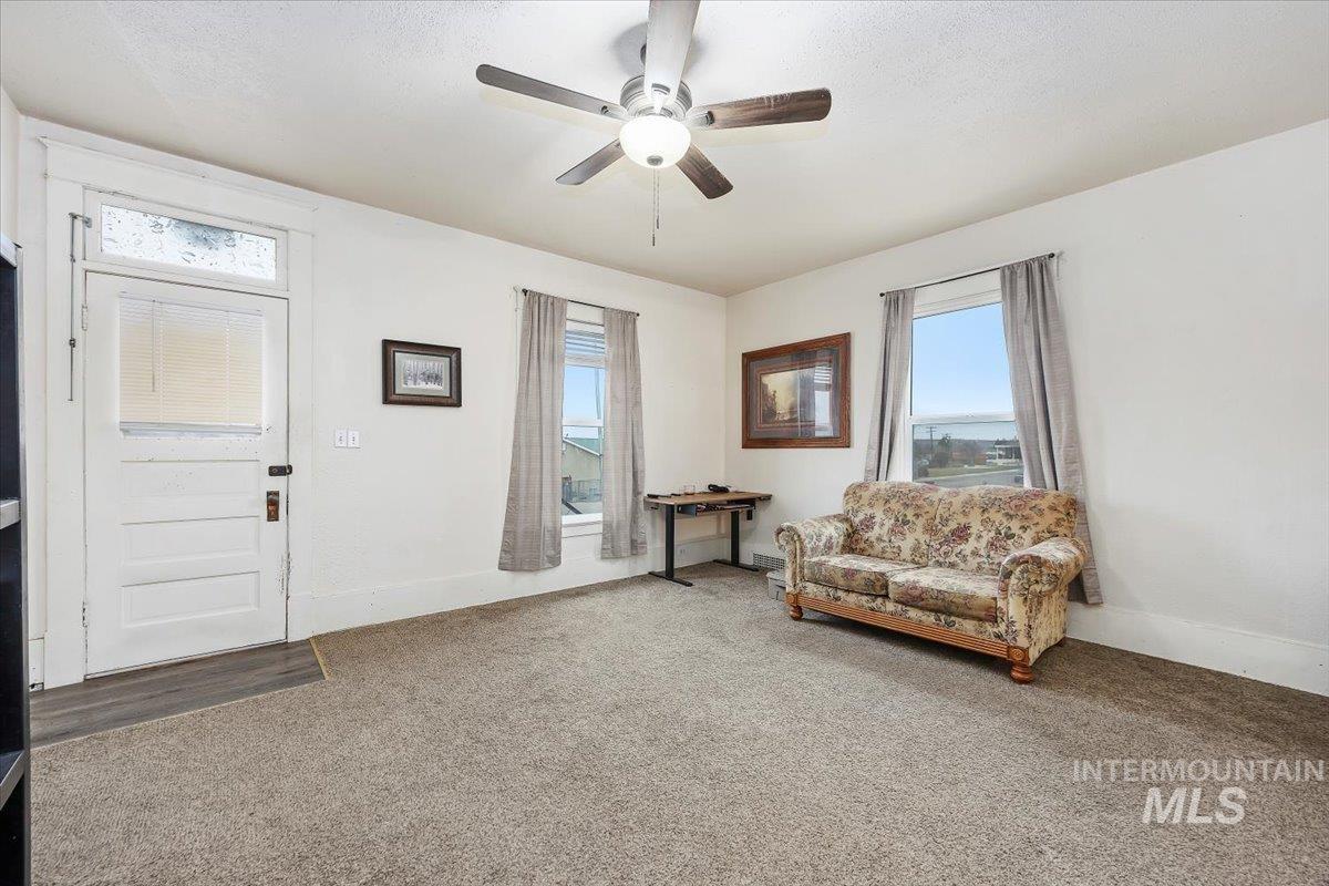 410 N Logan, Glenns Ferry, Idaho 83623, 5 Bedrooms, 2.5 Bathrooms, Residential For Sale, Price $299,999,MLS 98972401