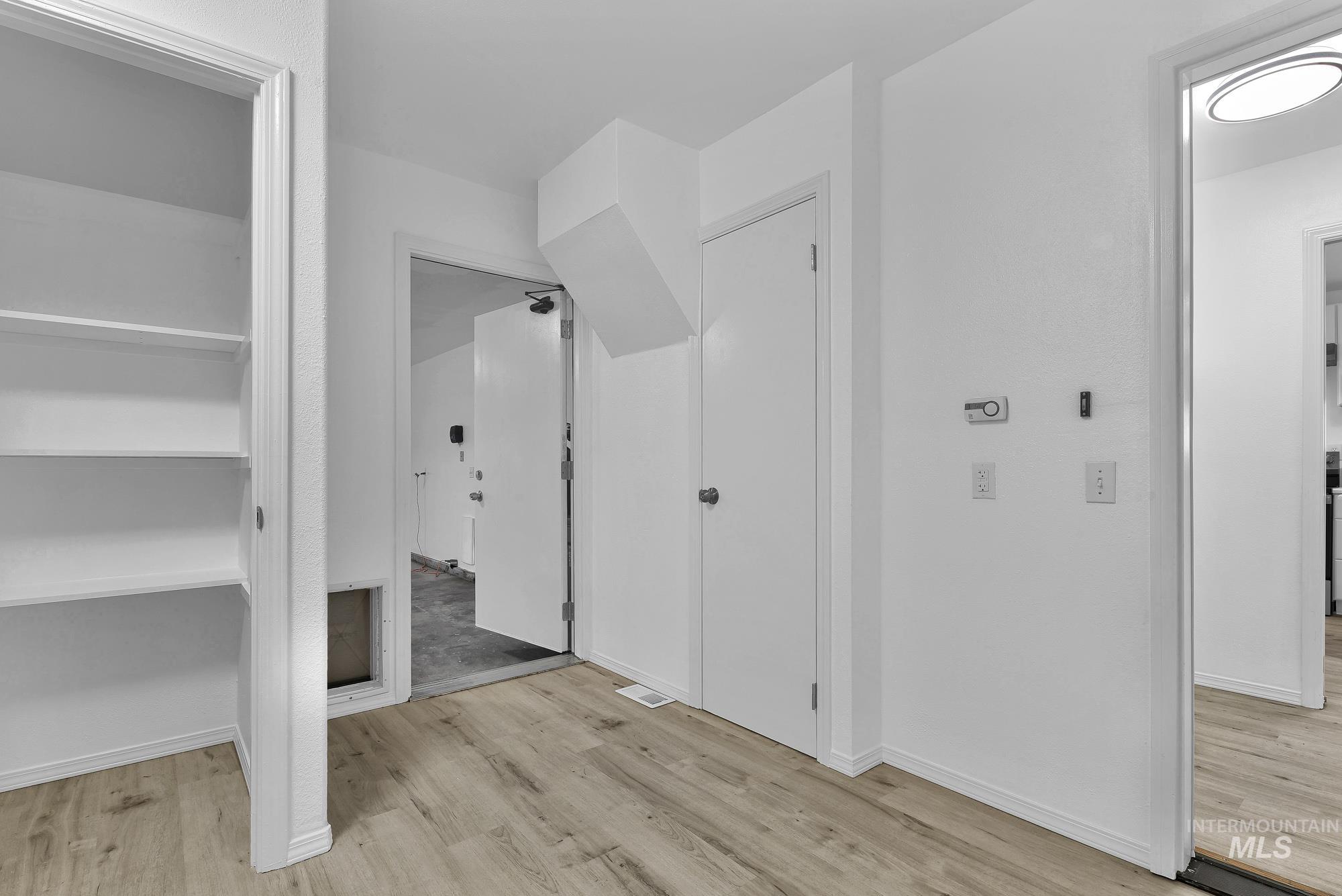 10838 W Tidewater Ct, Boise, Idaho 83713, 4 Bedrooms, 2 Bathrooms, Residential For Sale, Price $489,000,MLS 98972402