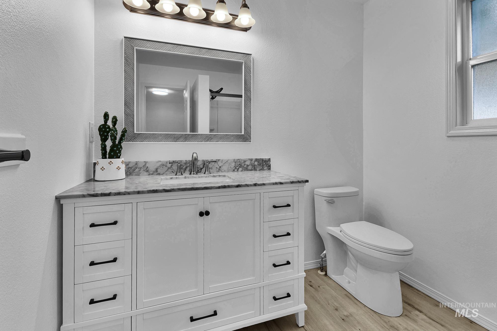 10838 W Tidewater Ct, Boise, Idaho 83713, 4 Bedrooms, 2 Bathrooms, Residential For Sale, Price $489,000,MLS 98972402