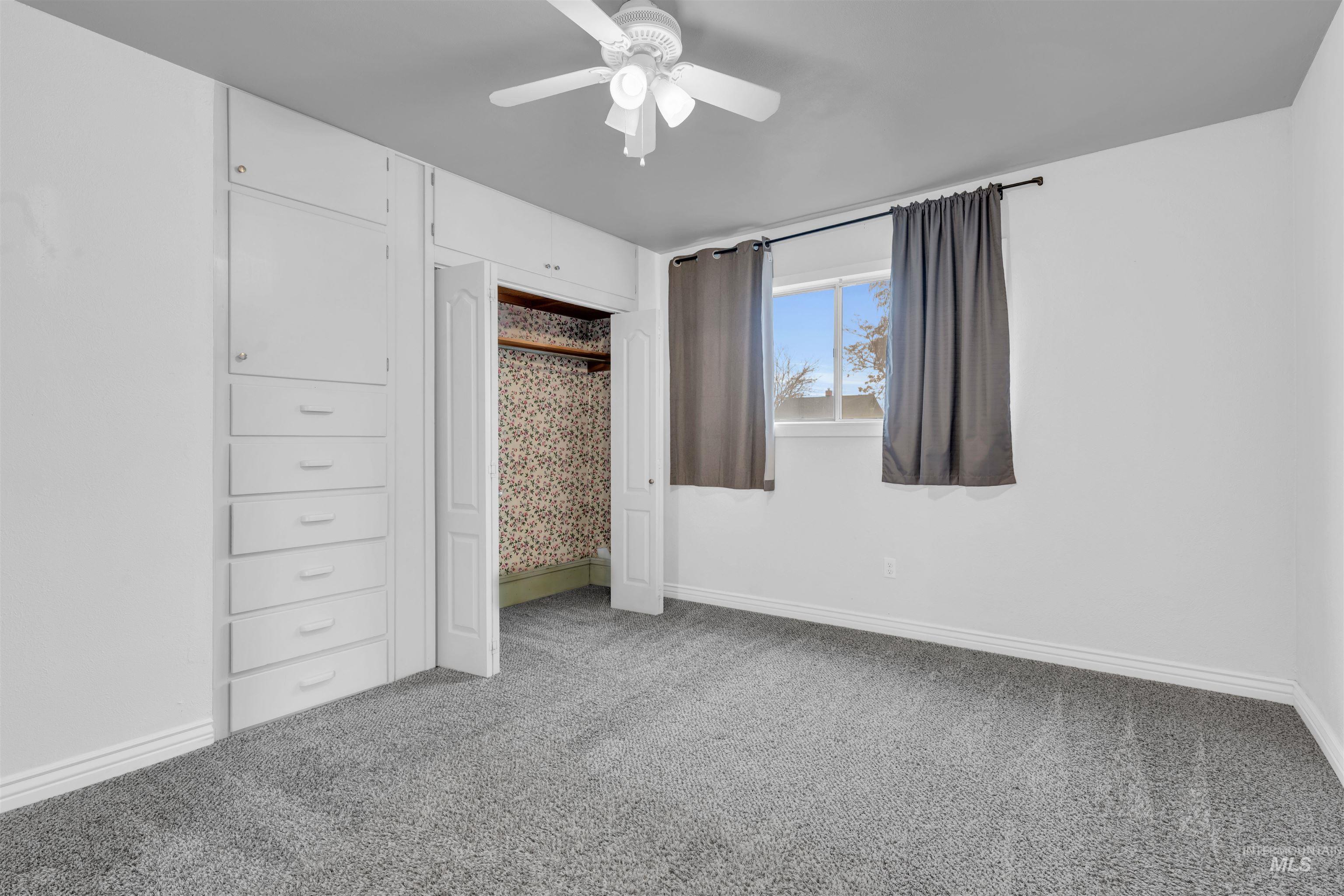 120 S Locust Street, Nampa, Idaho 83686, 3 Bedrooms, 1 Bathroom, Residential For Sale, Price $315,000,MLS 98972404