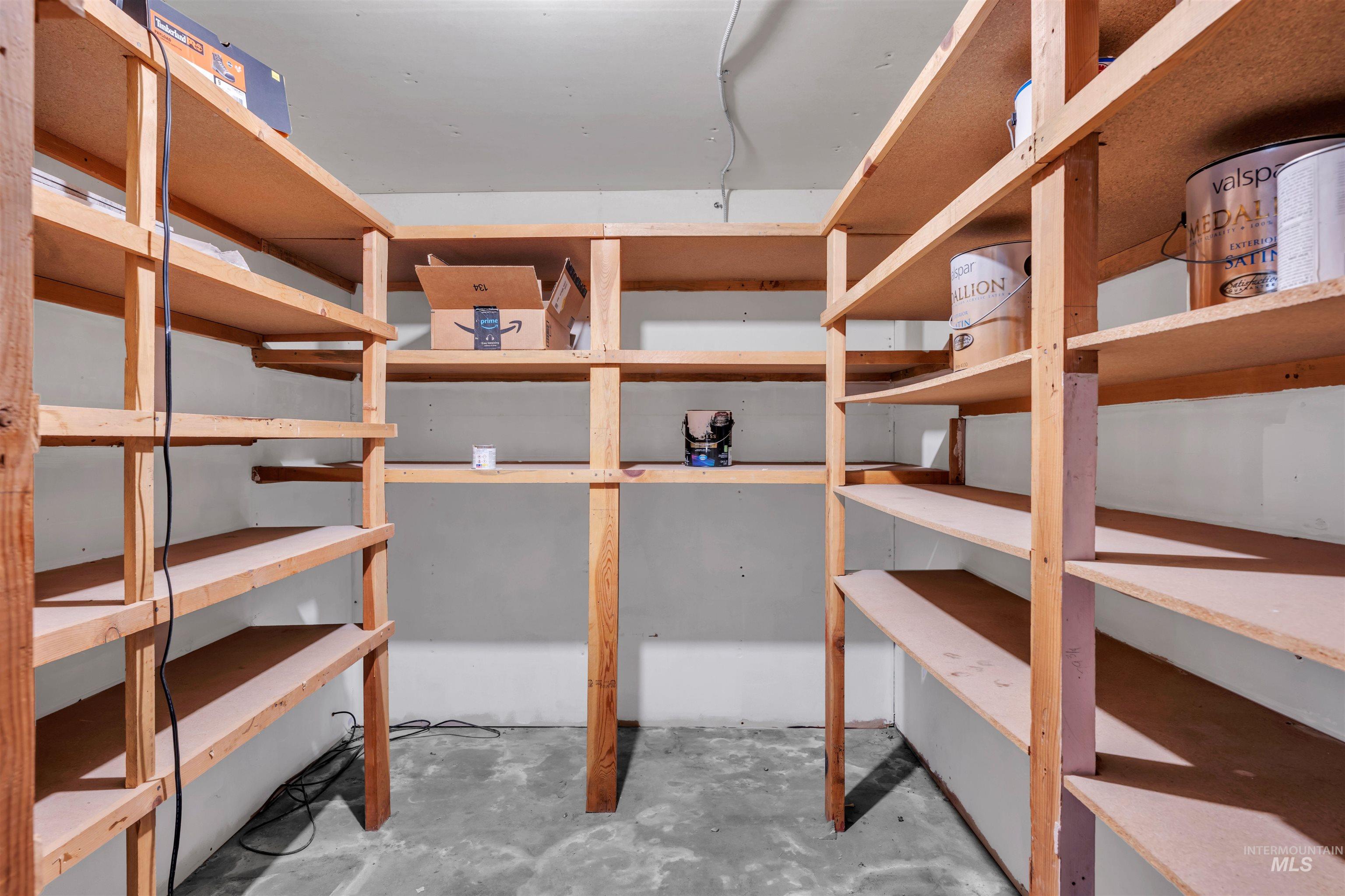 120 S Locust Street, Nampa, Idaho 83686, 3 Bedrooms, 1 Bathroom, Residential For Sale, Price $315,000,MLS 98972404