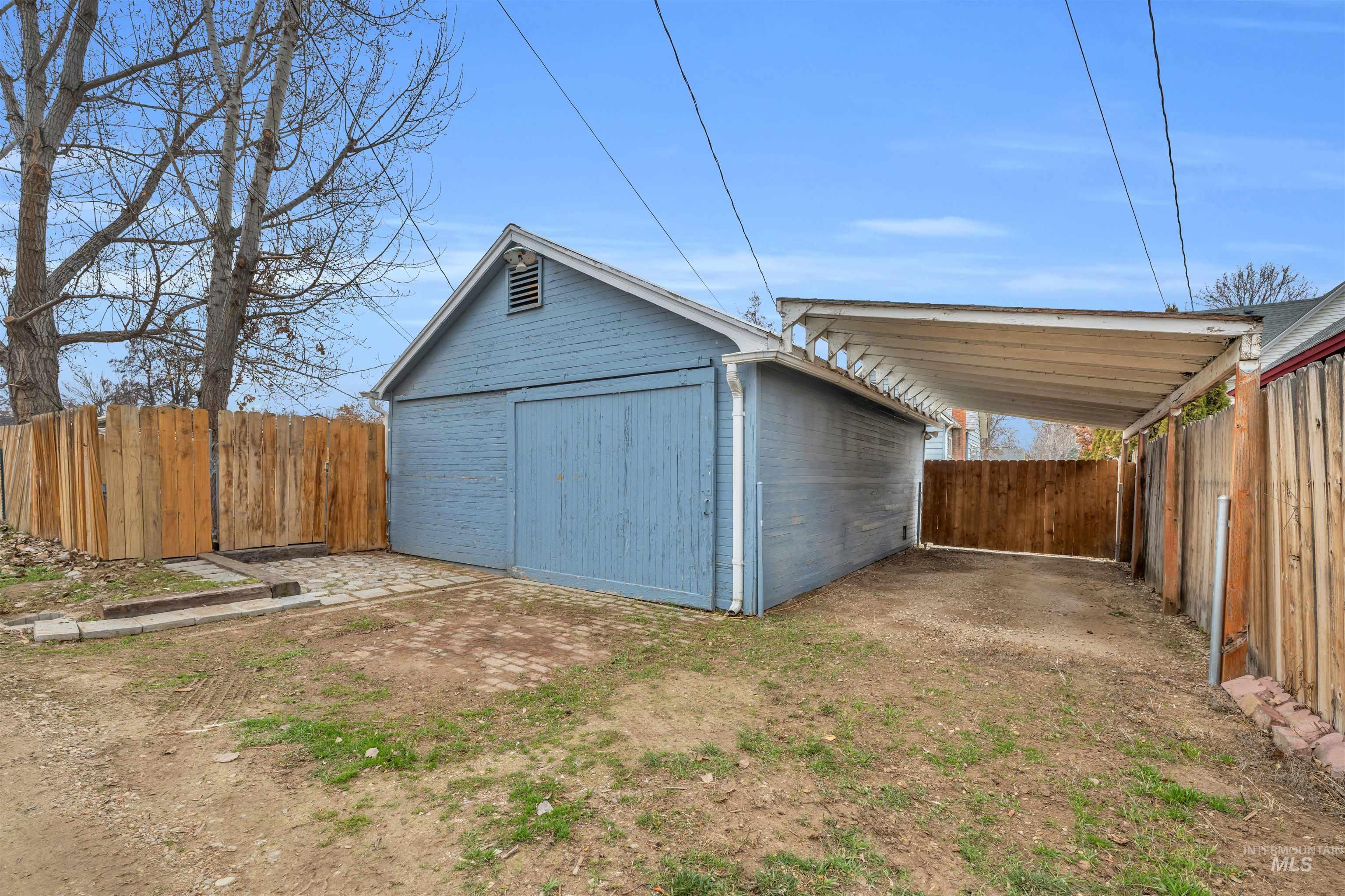 120 S Locust Street, Nampa, Idaho 83686, 3 Bedrooms, 1 Bathroom, Residential For Sale, Price $315,000,MLS 98972404