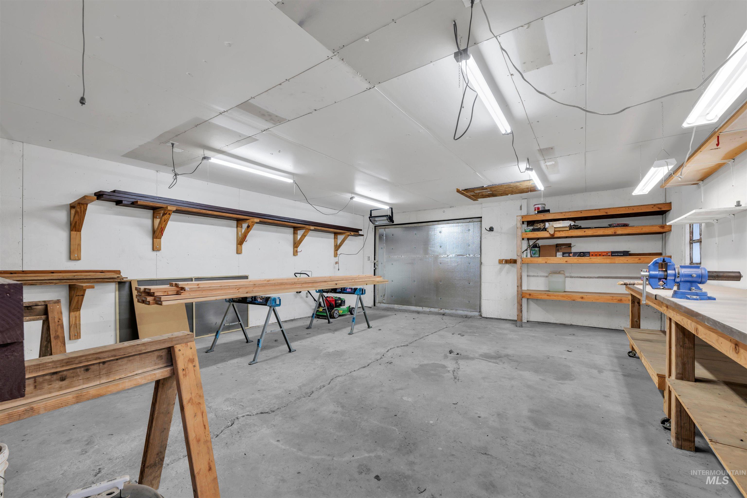 120 S Locust Street, Nampa, Idaho 83686, 3 Bedrooms, 1 Bathroom, Residential For Sale, Price $315,000,MLS 98972404