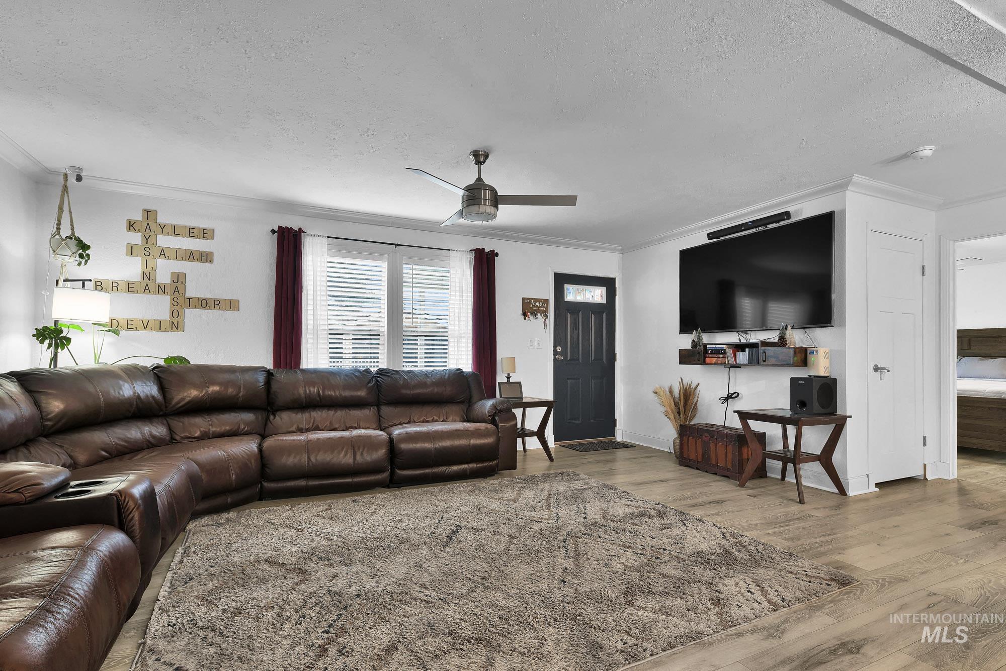 8483 W Irving Ln, Boise, Idaho 83704, 4 Bedrooms, 2 Bathrooms, Residential For Sale, Price $175,000,MLS 98972405