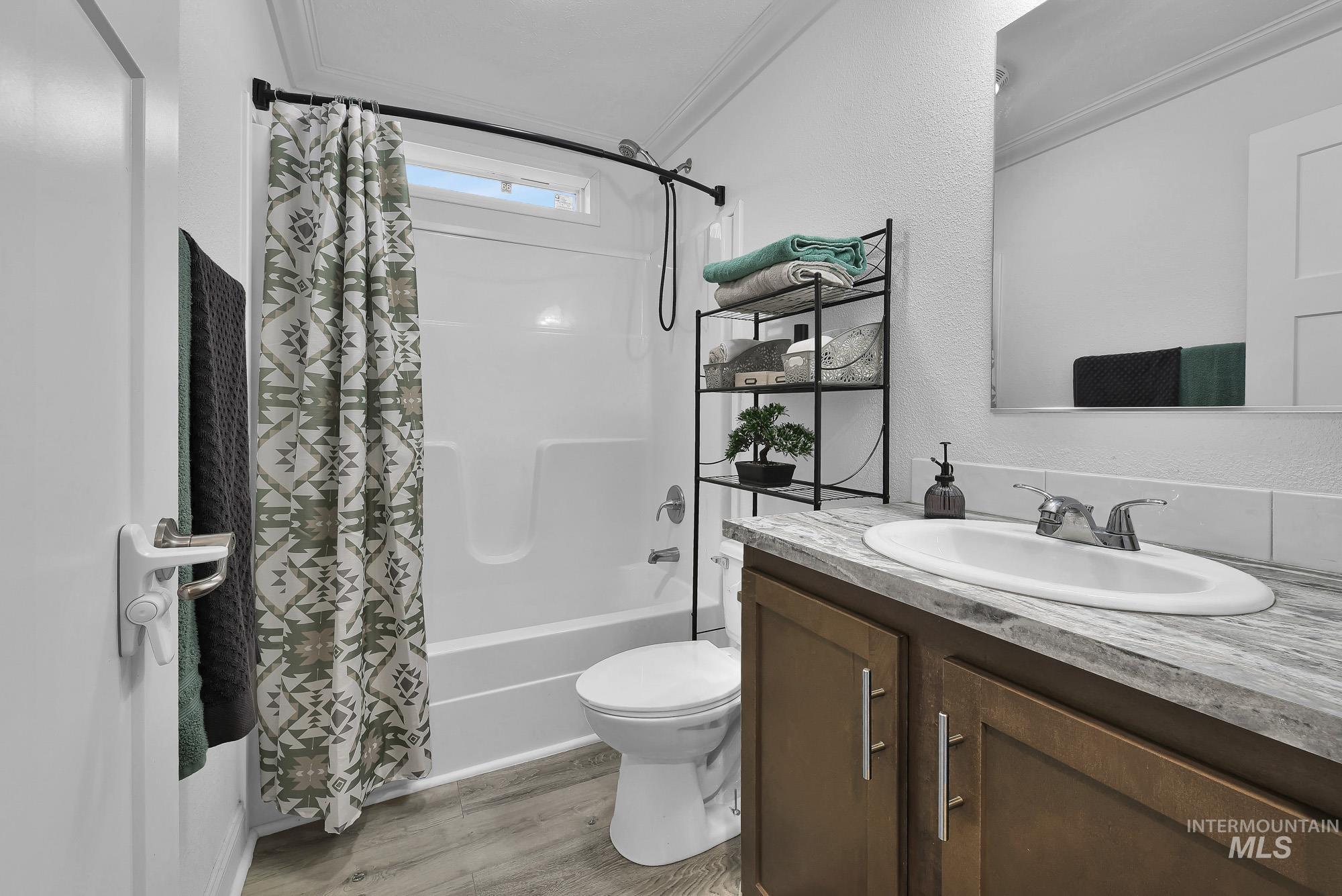 8483 W Irving Ln, Boise, Idaho 83704, 4 Bedrooms, 2 Bathrooms, Residential For Sale, Price $165,000,MLS 98972405