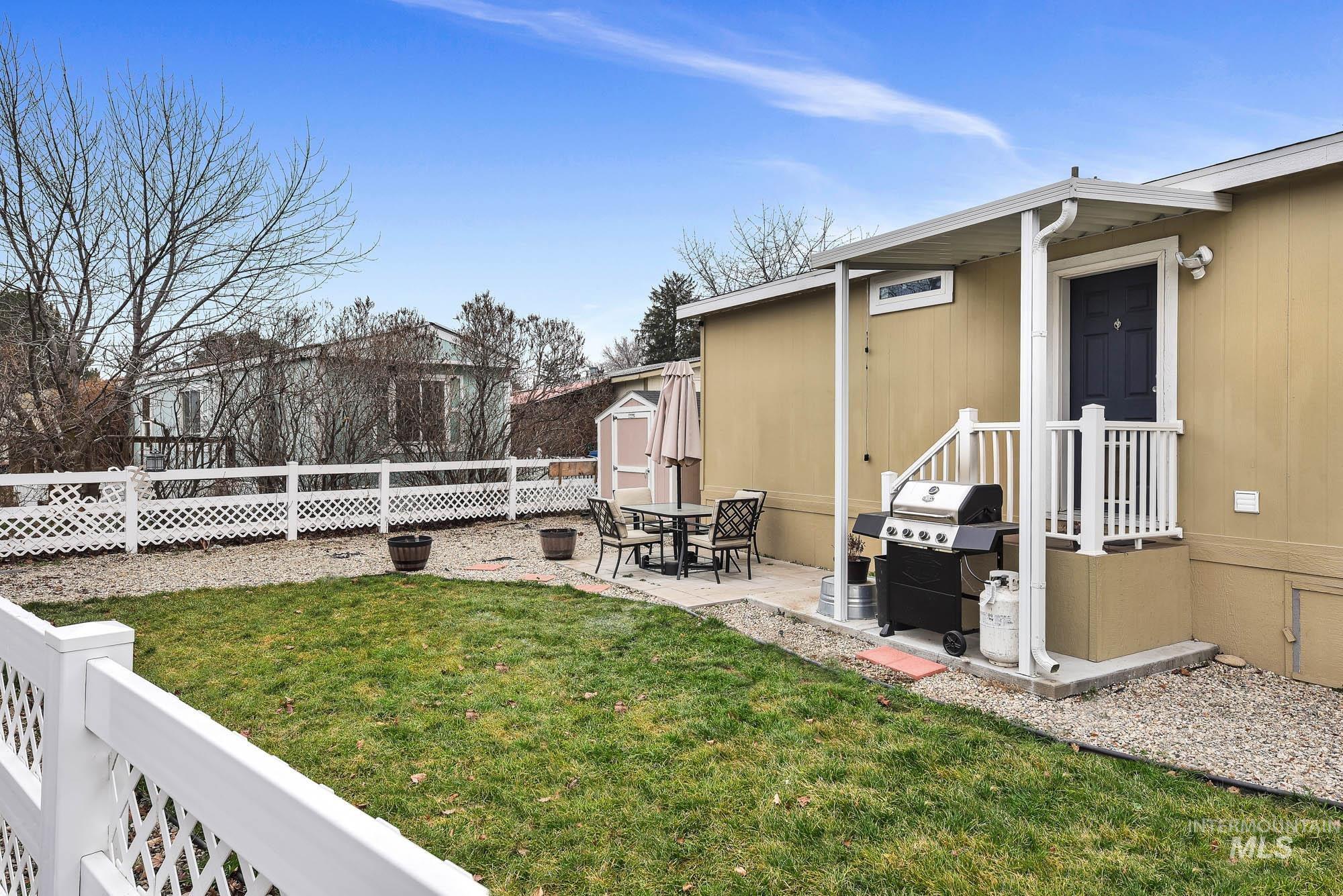 8483 W Irving Ln, Boise, Idaho 83704, 4 Bedrooms, 2 Bathrooms, Residential For Sale, Price $175,000,MLS 98972405