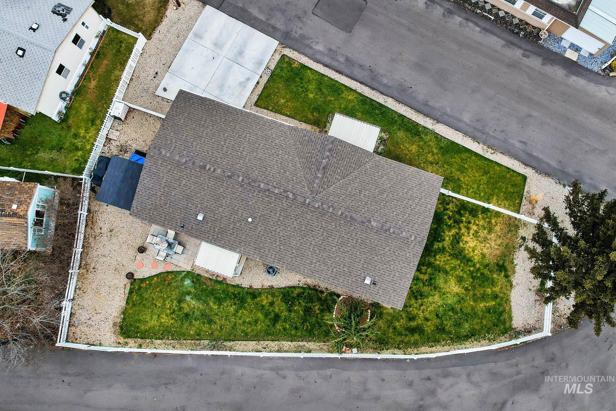 8483 W Irving Ln, Boise, Idaho 83704, 4 Bedrooms, 2 Bathrooms, Residential For Sale, Price $175,000,MLS 98972405