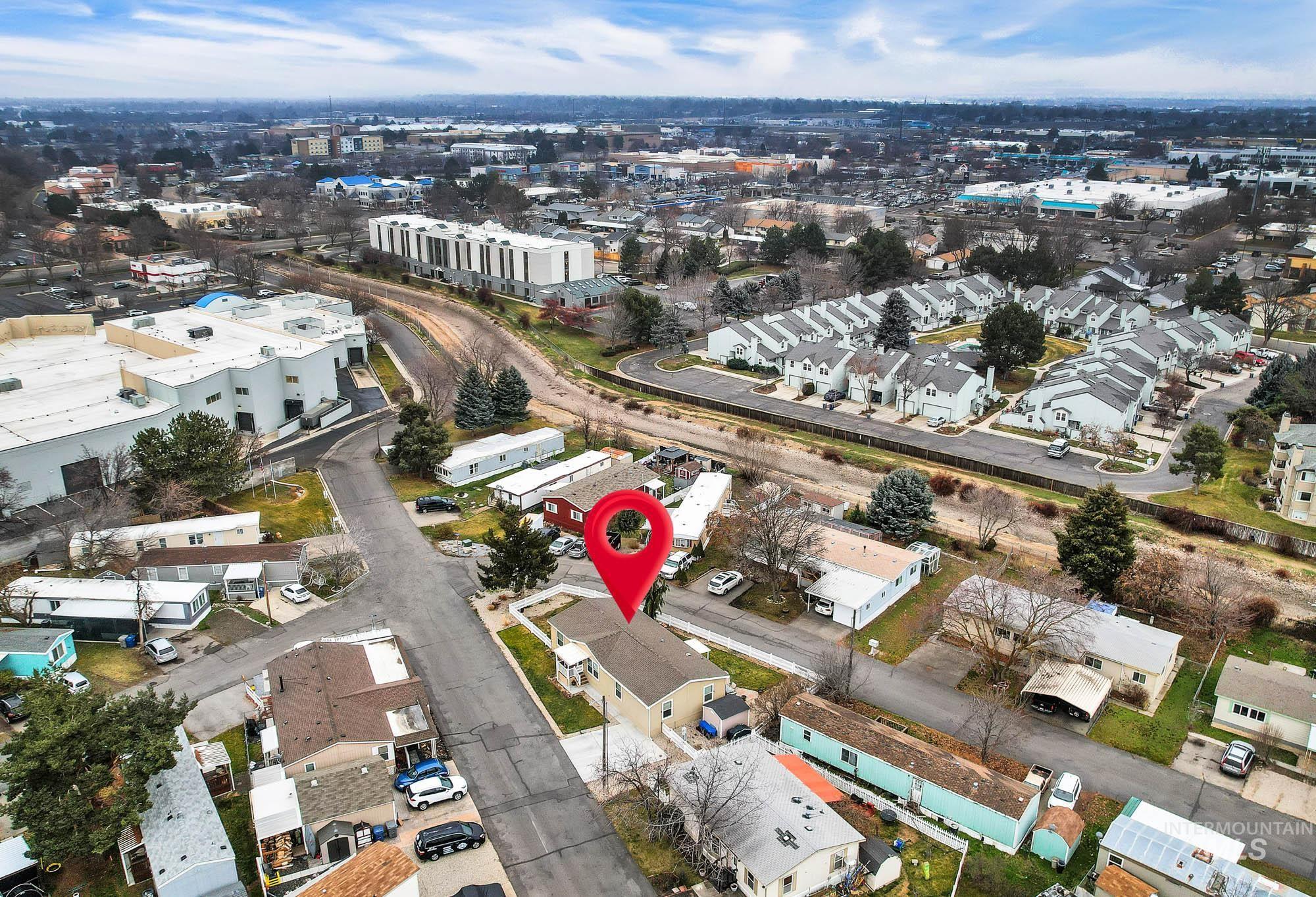 8483 W Irving Ln, Boise, Idaho 83704, 4 Bedrooms, 2 Bathrooms, Residential For Sale, Price $175,000,MLS 98972405