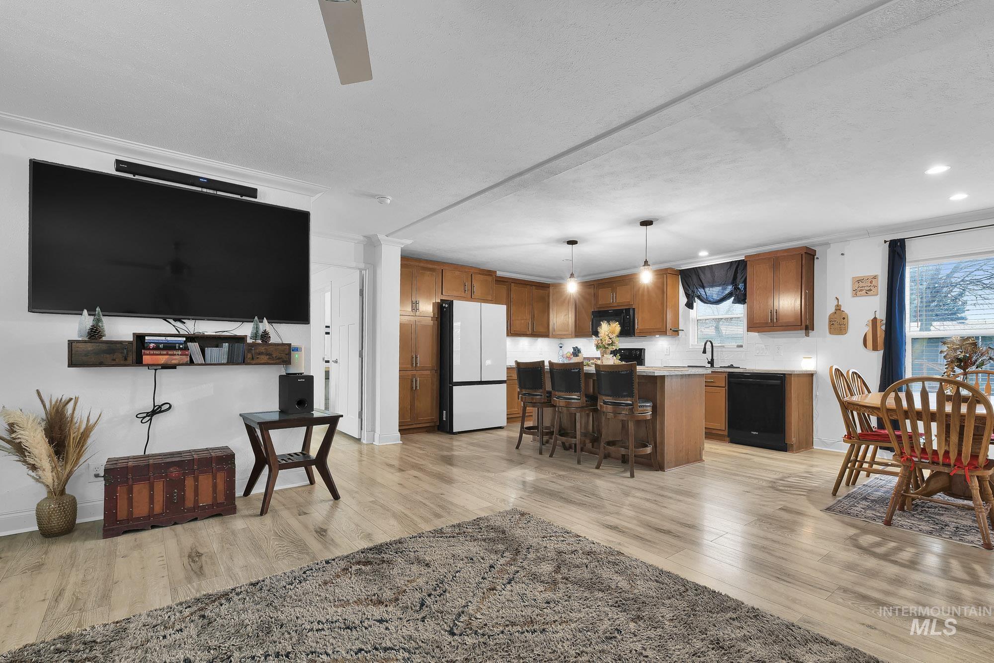 8483 W Irving Ln, Boise, Idaho 83704, 4 Bedrooms, 2 Bathrooms, Residential For Sale, Price $165,000,MLS 98972405